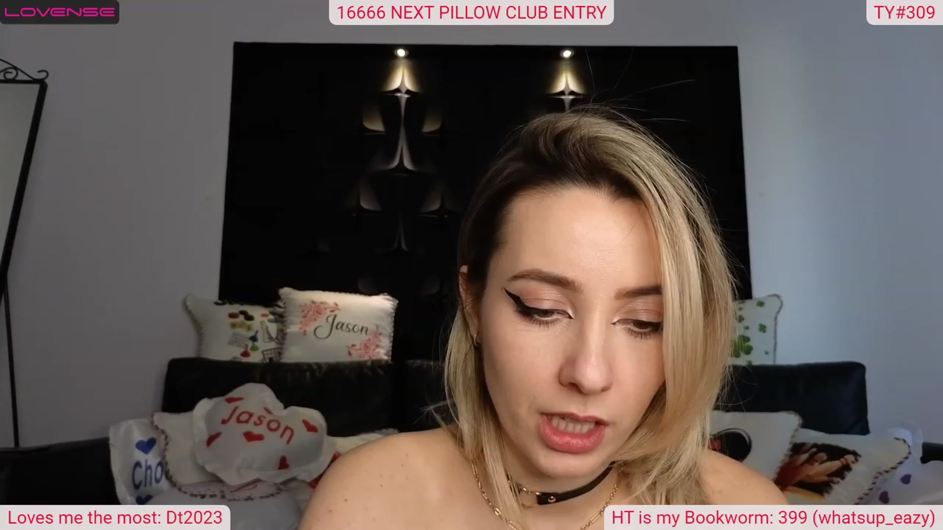 Gallery image thumbnail from DinasLibrary's myfreecams stream on, 03/24/2023, 06:44 image 8 of 20