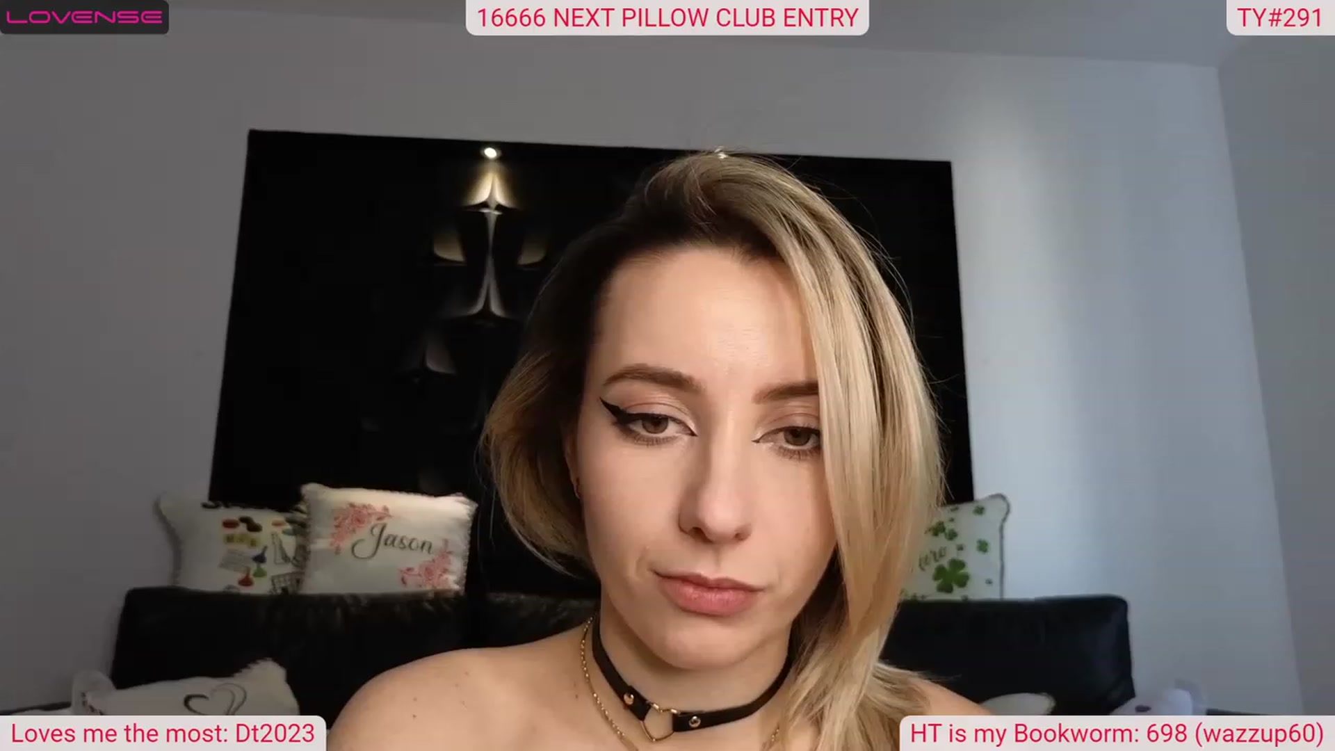 Gallery image thumbnail from DinasLibrary's myfreecams stream on, 03/24/2023, 08:56 image 8 of 20
