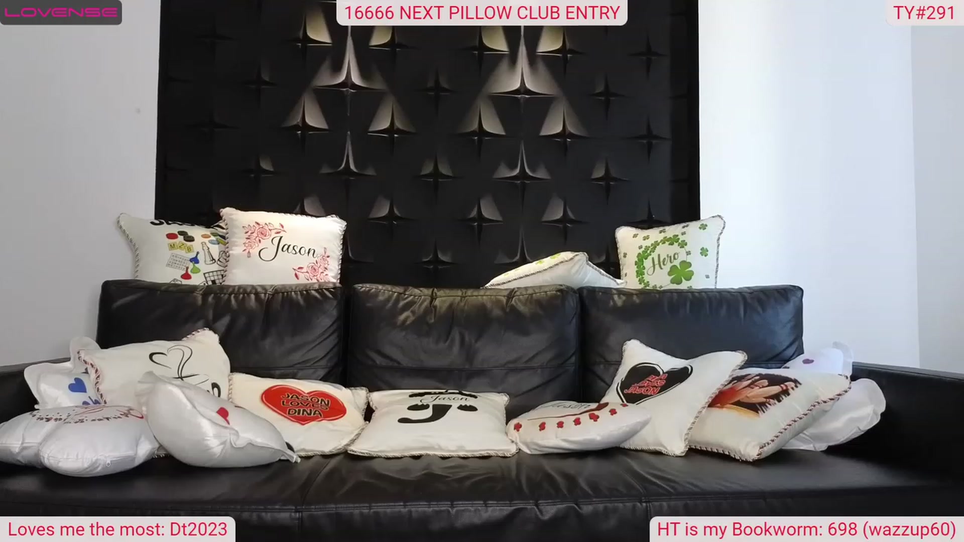 Gallery image thumbnail from DinasLibrary's myfreecams stream on, 03/24/2023, 08:56 image 10 of 20