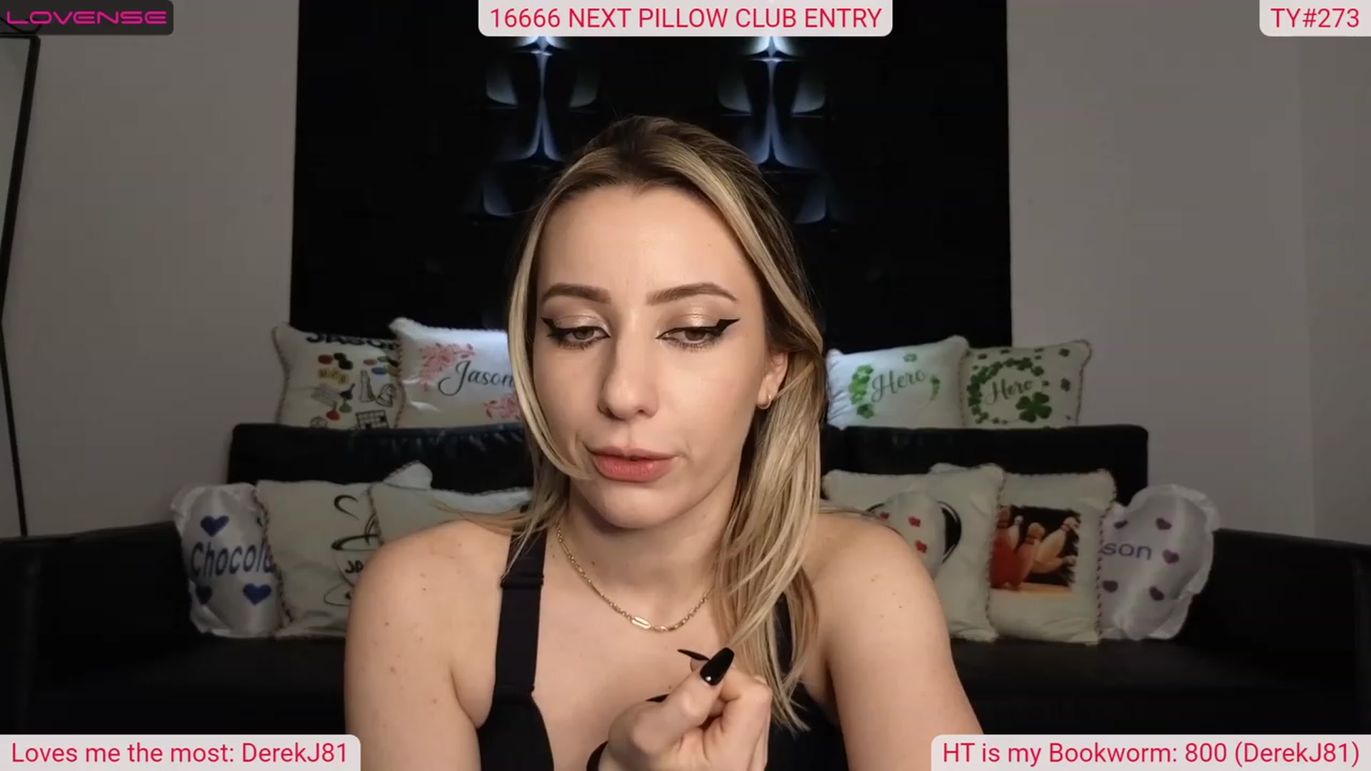 Gallery image thumbnail from DinasLibrary's myfreecams stream on, 03/26/2023, 04:16 image 20 of 20