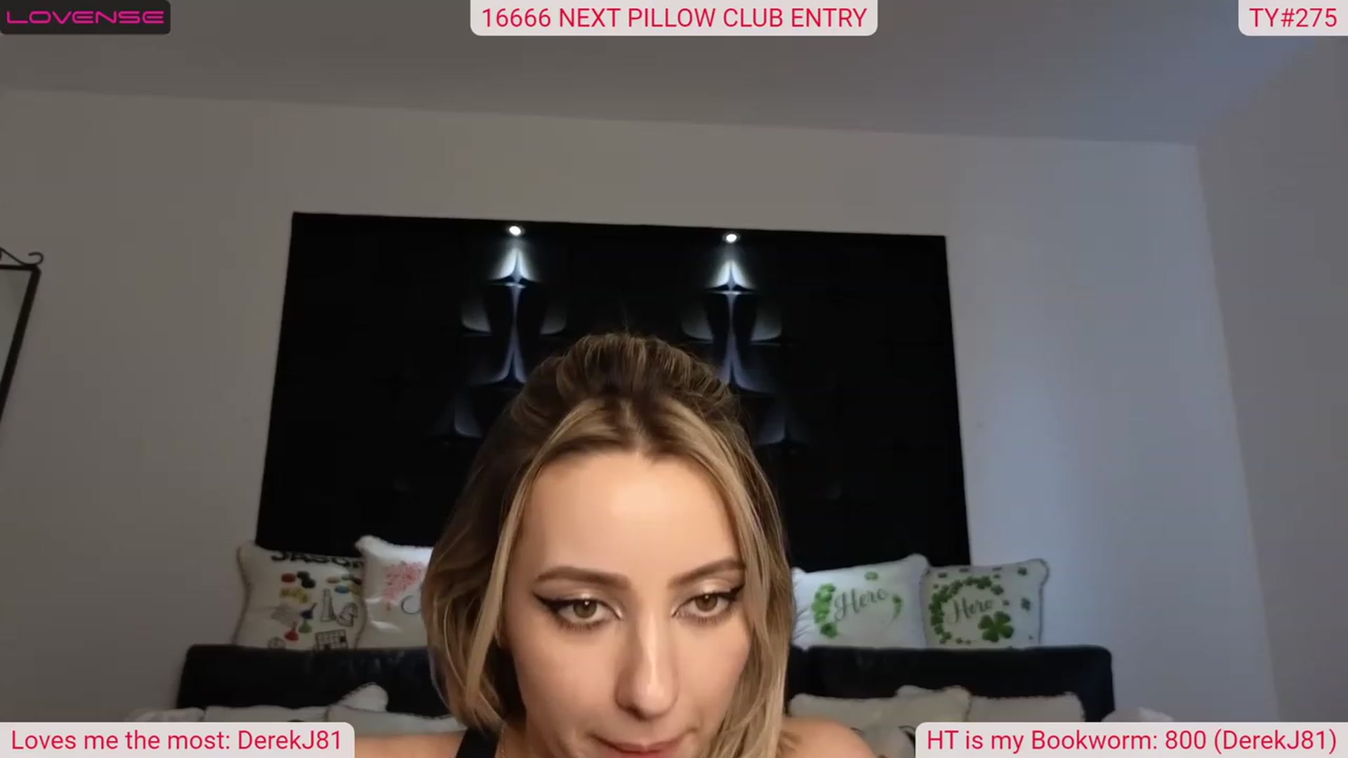 Gallery image thumbnail from DinasLibrary's myfreecams stream on, 03/26/2023, 05:42 image 16 of 20