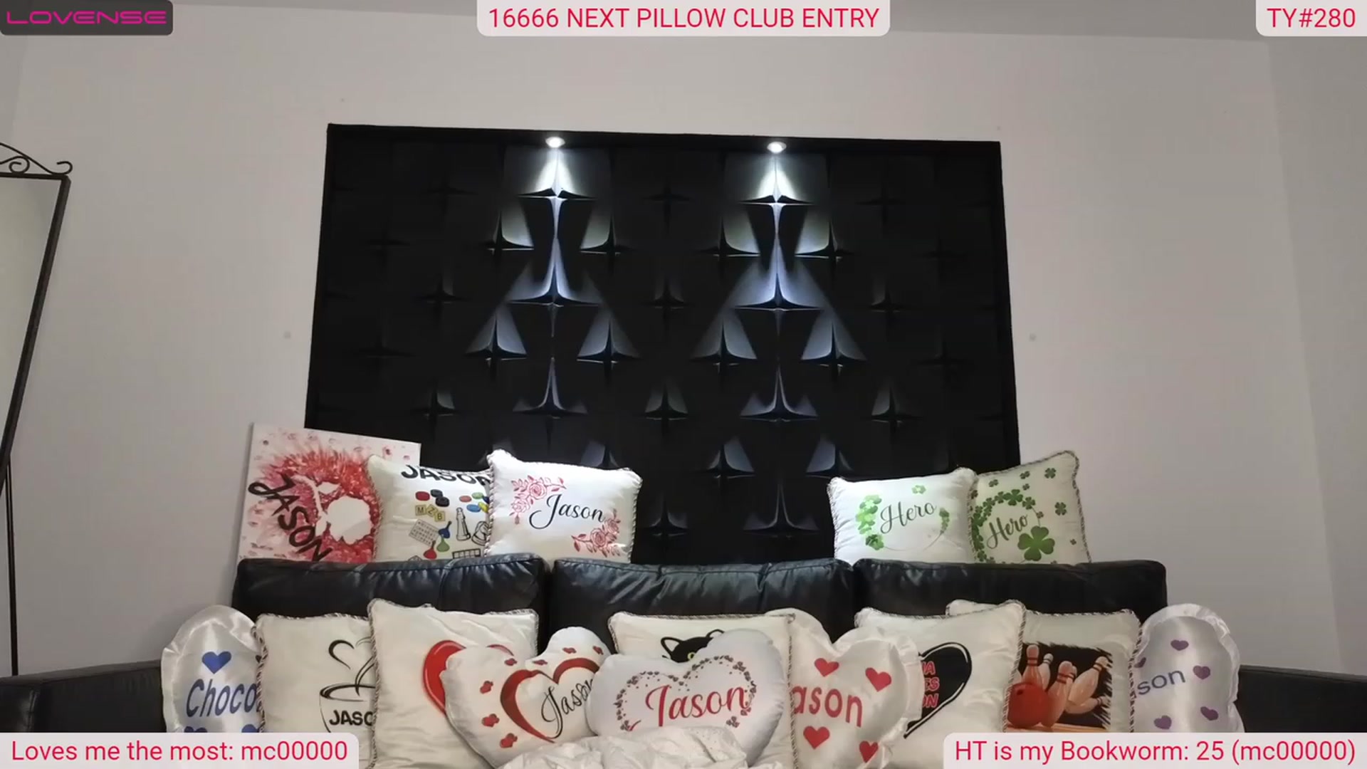 Gallery image thumbnail from DinasLibrary's myfreecams stream on, 03/27/2023, 06:29 image 1 of 20
