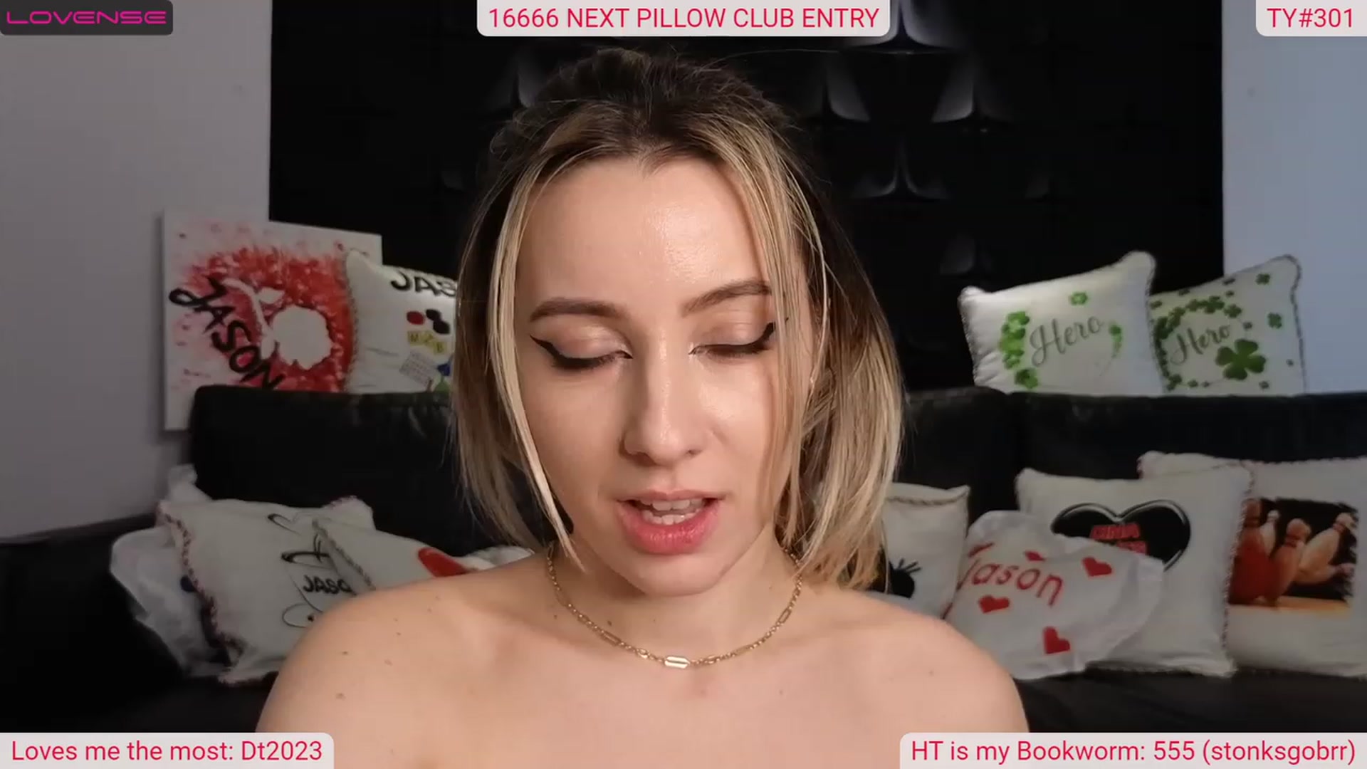 Gallery image thumbnail from DinasLibrary's myfreecams stream on, 03/31/2023, 08:31 image 20 of 20