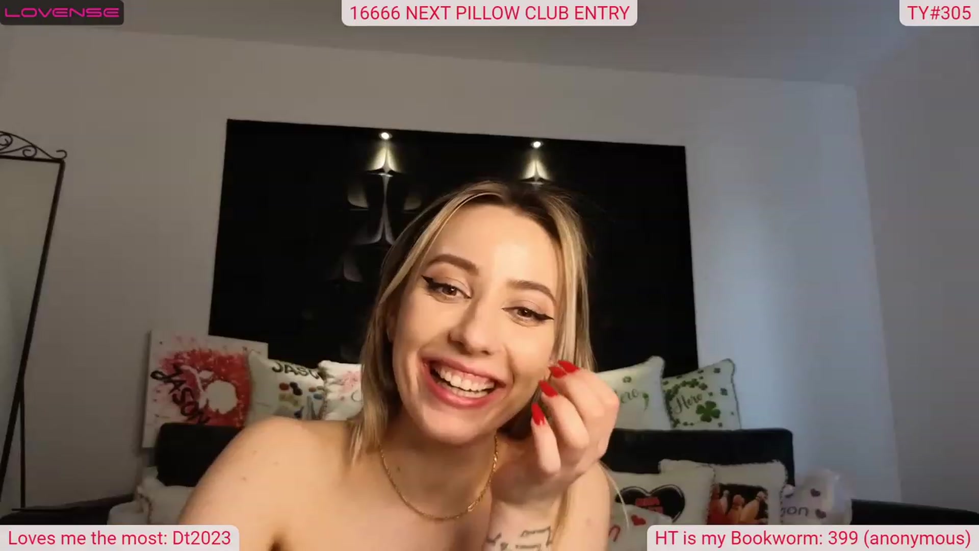Gallery image thumbnail from DinasLibrary's myfreecams stream on, 03/31/2023, 08:31 image 11 of 20