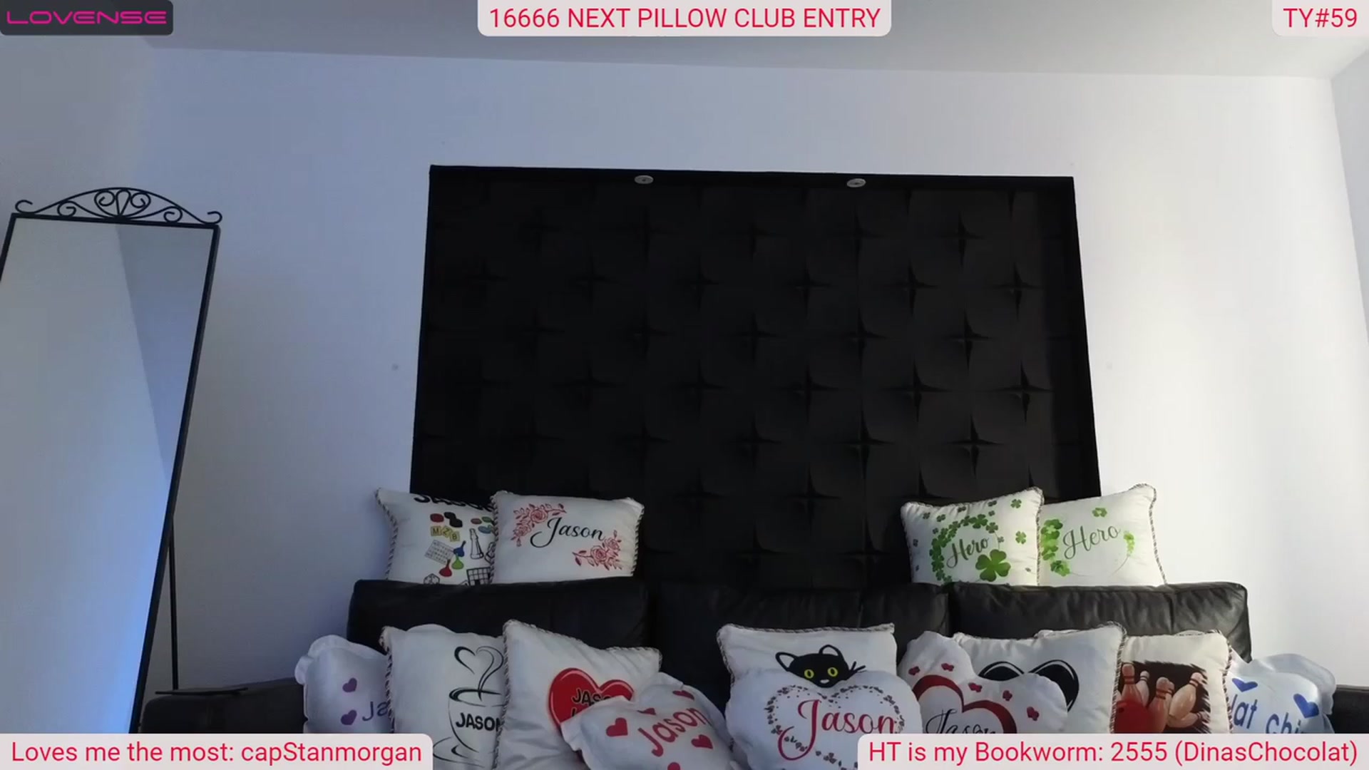 Gallery image thumbnail from DinasLibrary's myfreecams stream on, 04/01/2023, 08:02 image 12 of 20