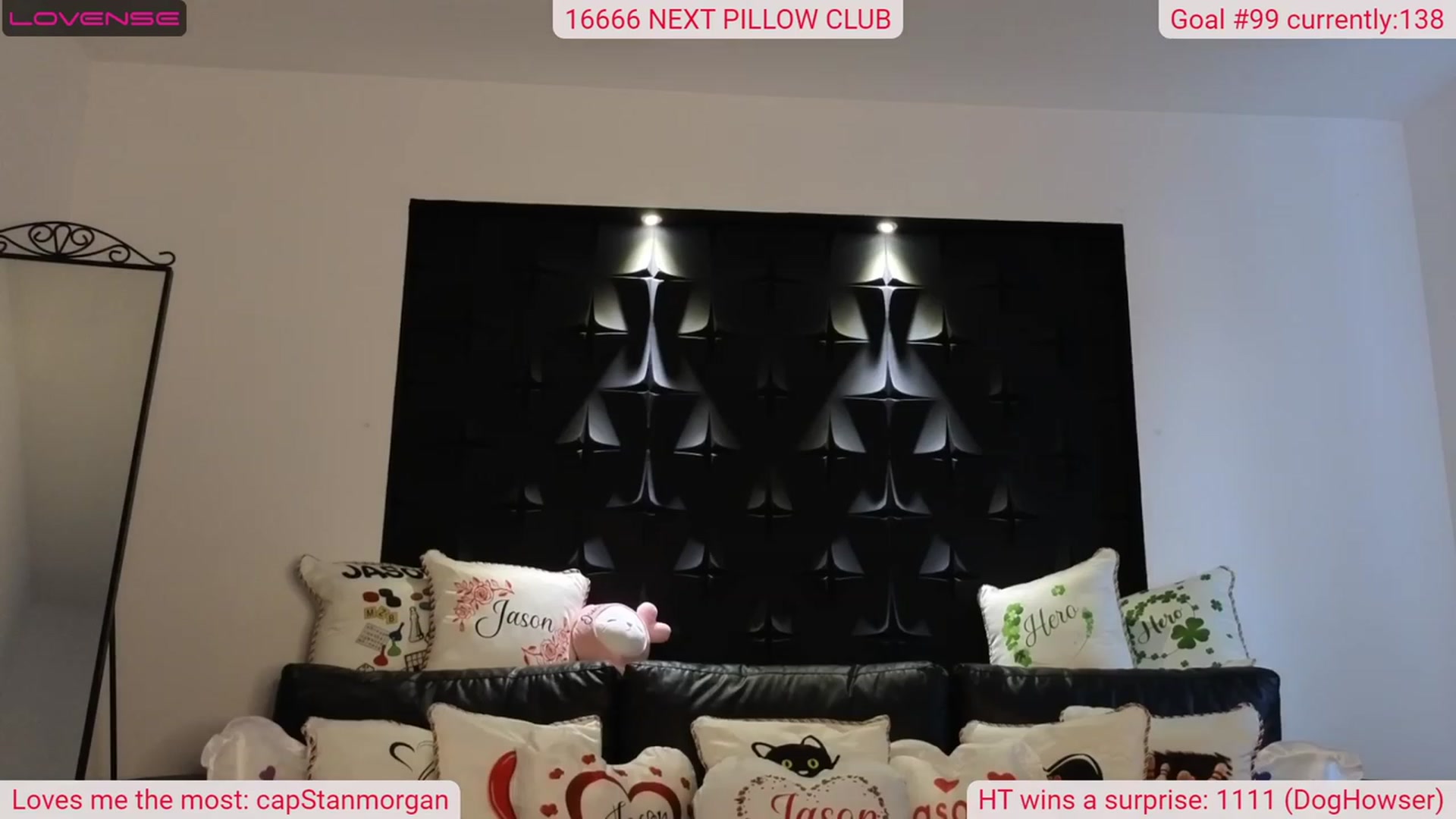 Gallery image thumbnail from DinasLibrary's myfreecams stream on, 04/15/2023, 06:09 image 2 of 20