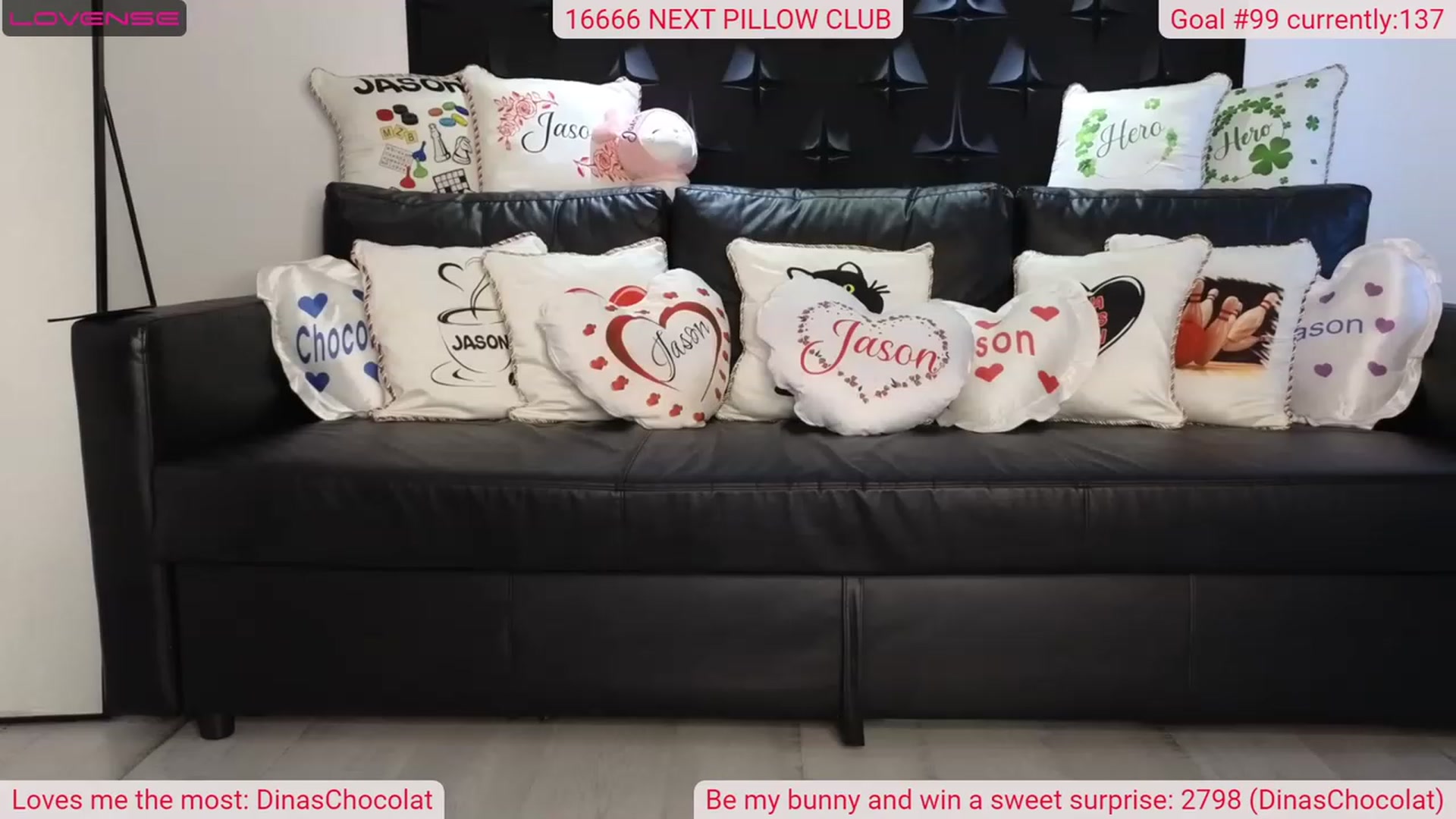 Gallery image thumbnail from DinasLibrary's myfreecams stream on, 04/16/2023, 04:12 image 19 of 20