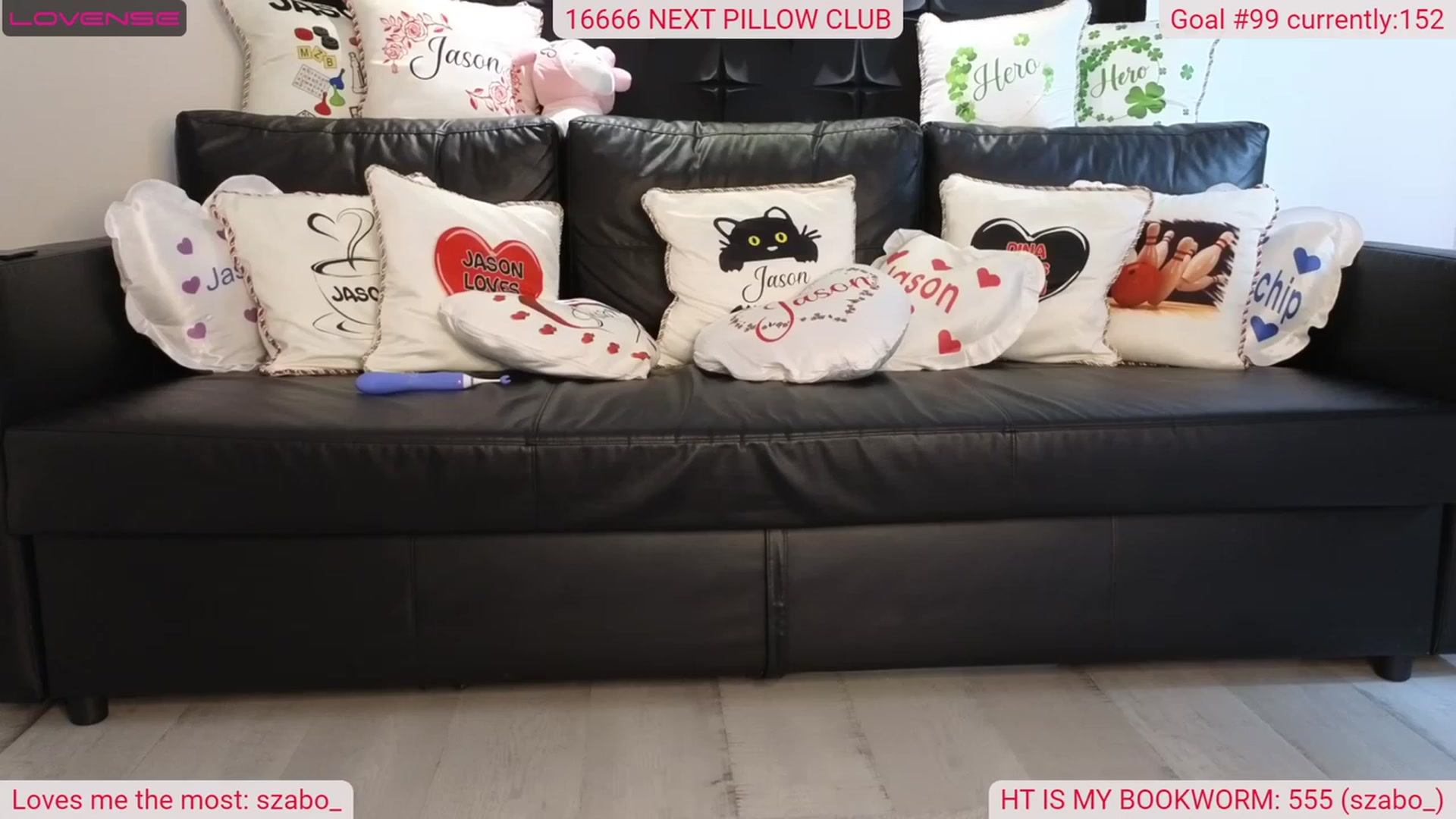Gallery image thumbnail from DinasLibrary's myfreecams stream on, 04/20/2023, 07:28 image 17 of 20