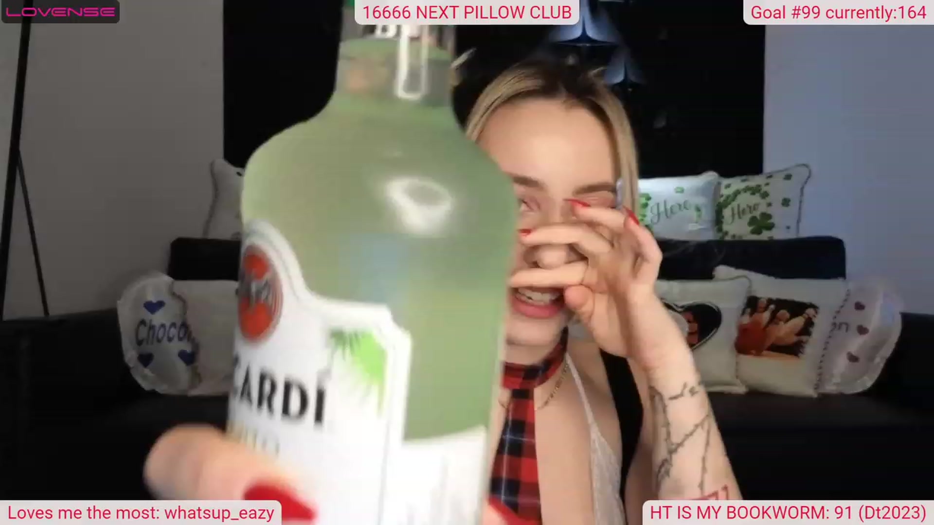 Gallery image thumbnail from DinasLibrary's myfreecams stream on, 04/22/2023, 05:21 image 3 of 20