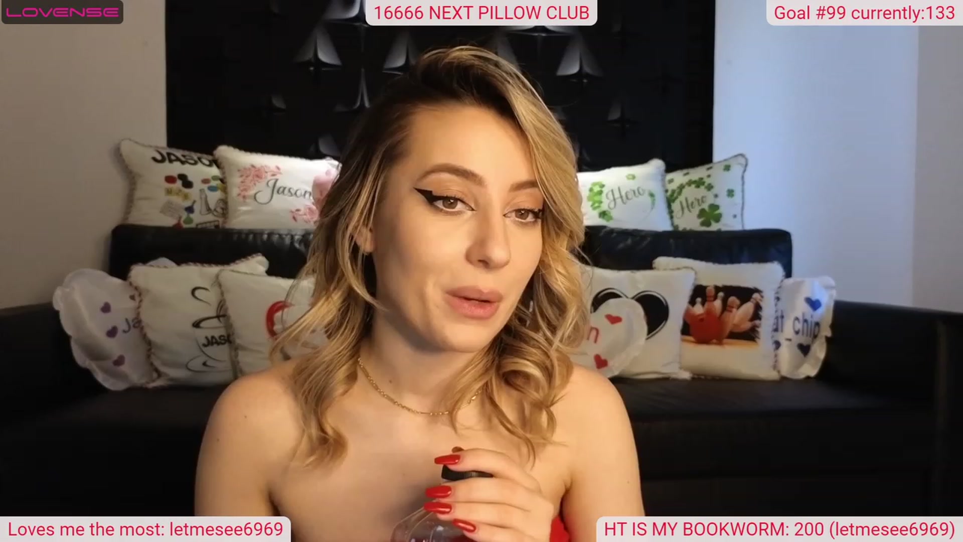 Gallery image thumbnail from DinasLibrary's myfreecams stream on, 05/01/2023, 05:45 image 1 of 20