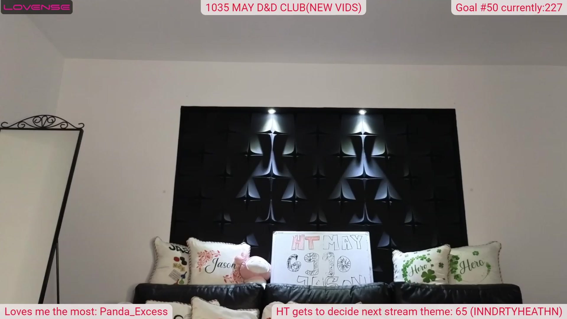 Gallery image thumbnail from DinasLibrary's myfreecams stream on, 05/04/2023, 04:12 image 4 of 20