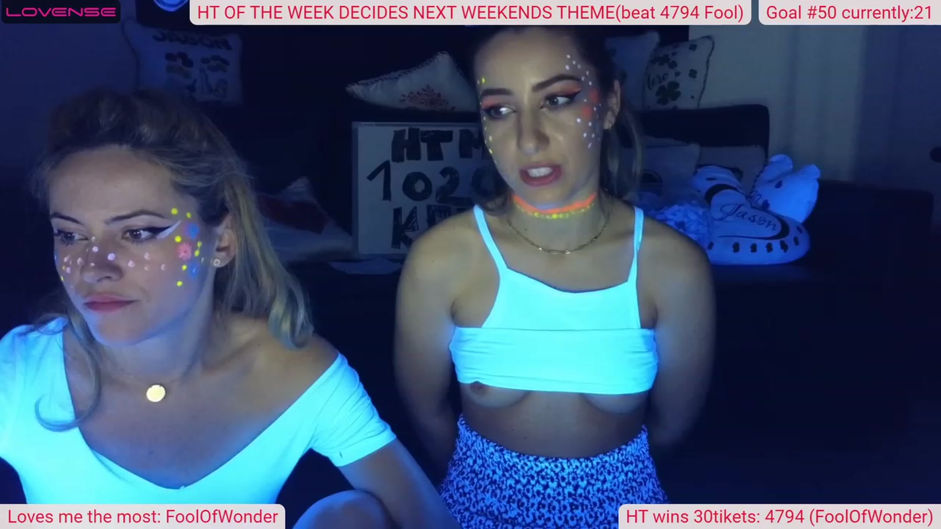 Gallery image thumbnail from DinasLibrary's myfreecams stream on, 05/19/2023, 09:47 image 2 of 20