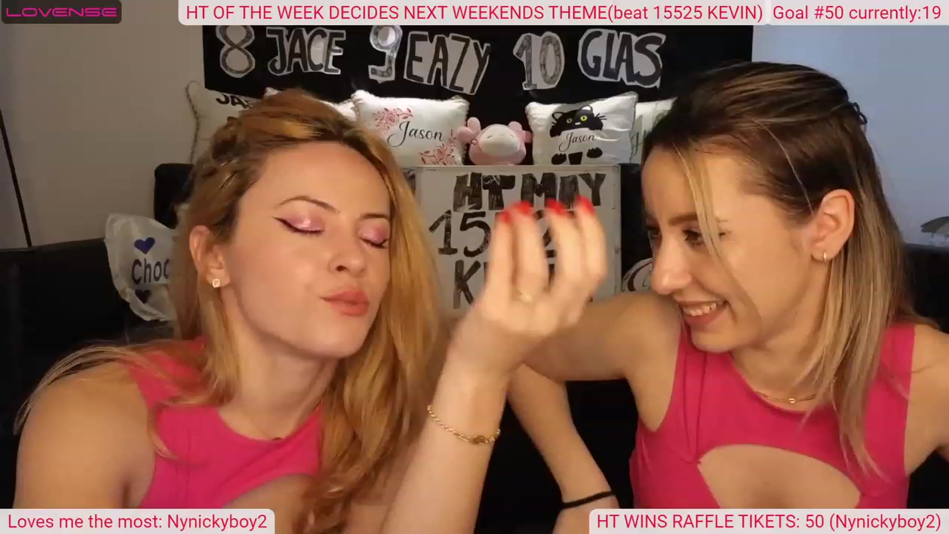 Gallery image thumbnail from DinasLibrary's myfreecams stream on, 05/21/2023, 06:15 image 1 of 20