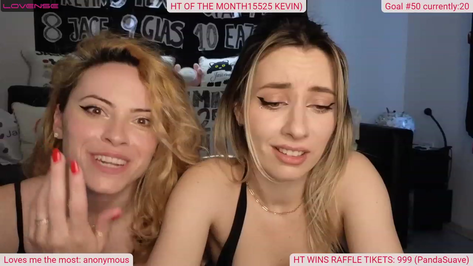 Gallery image thumbnail from DinasLibrary's myfreecams stream on, 05/25/2023, 03:49 image 10 of 20