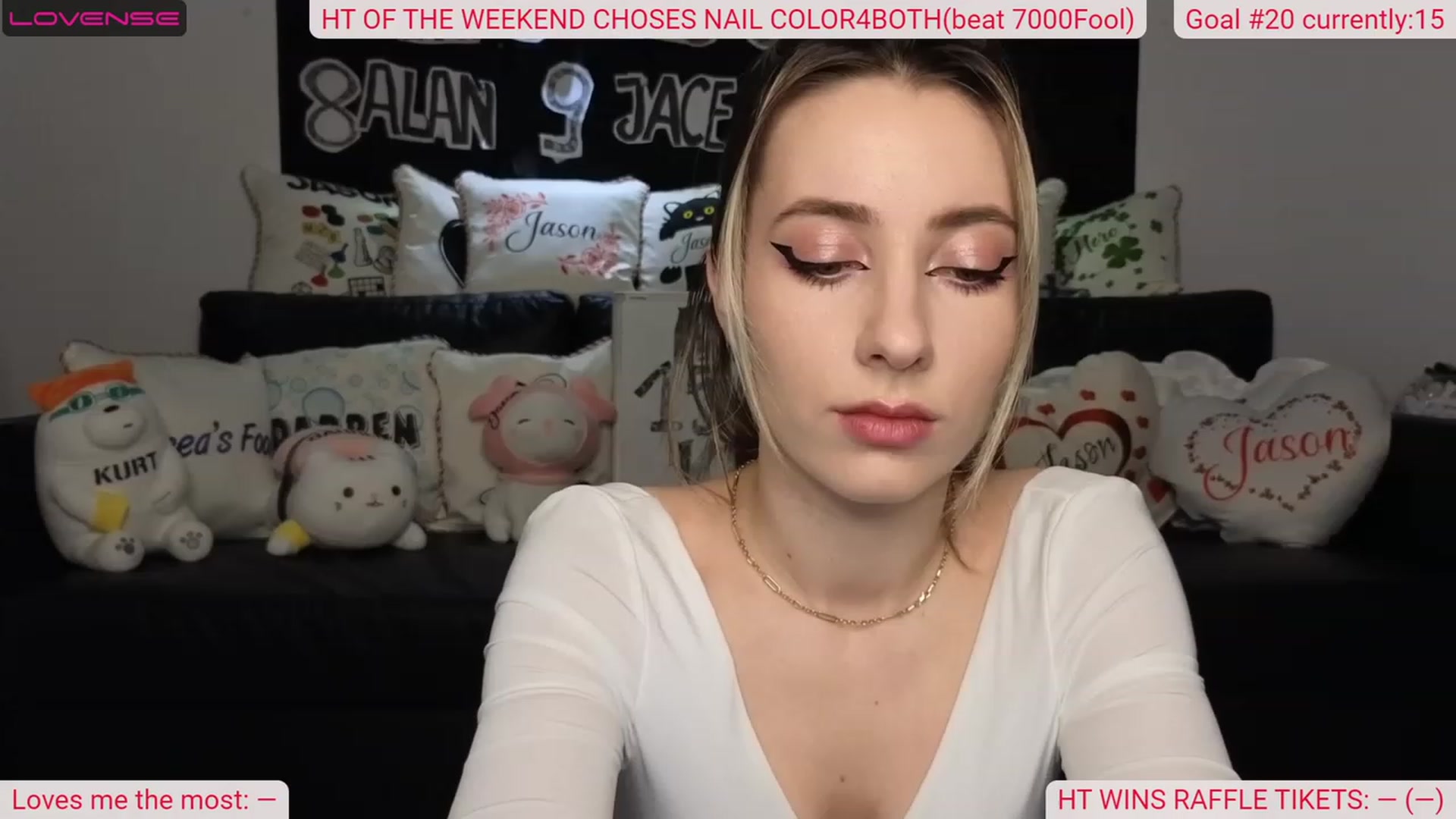 Gallery image thumbnail from DinasLibrary's myfreecams stream on, 05/28/2023, 03:46 image 1 of 20