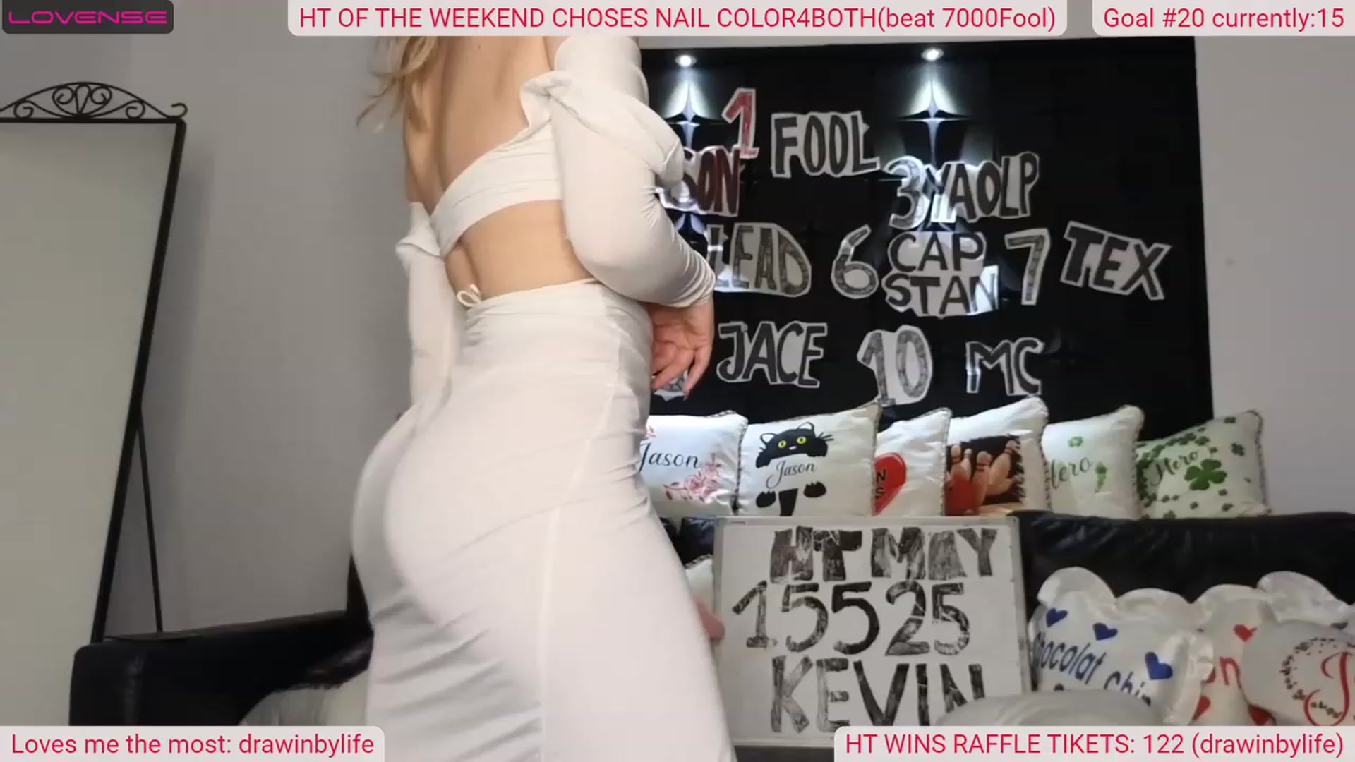 Gallery image thumbnail from DinasLibrary's myfreecams stream on, 05/28/2023, 03:46 image 9 of 20