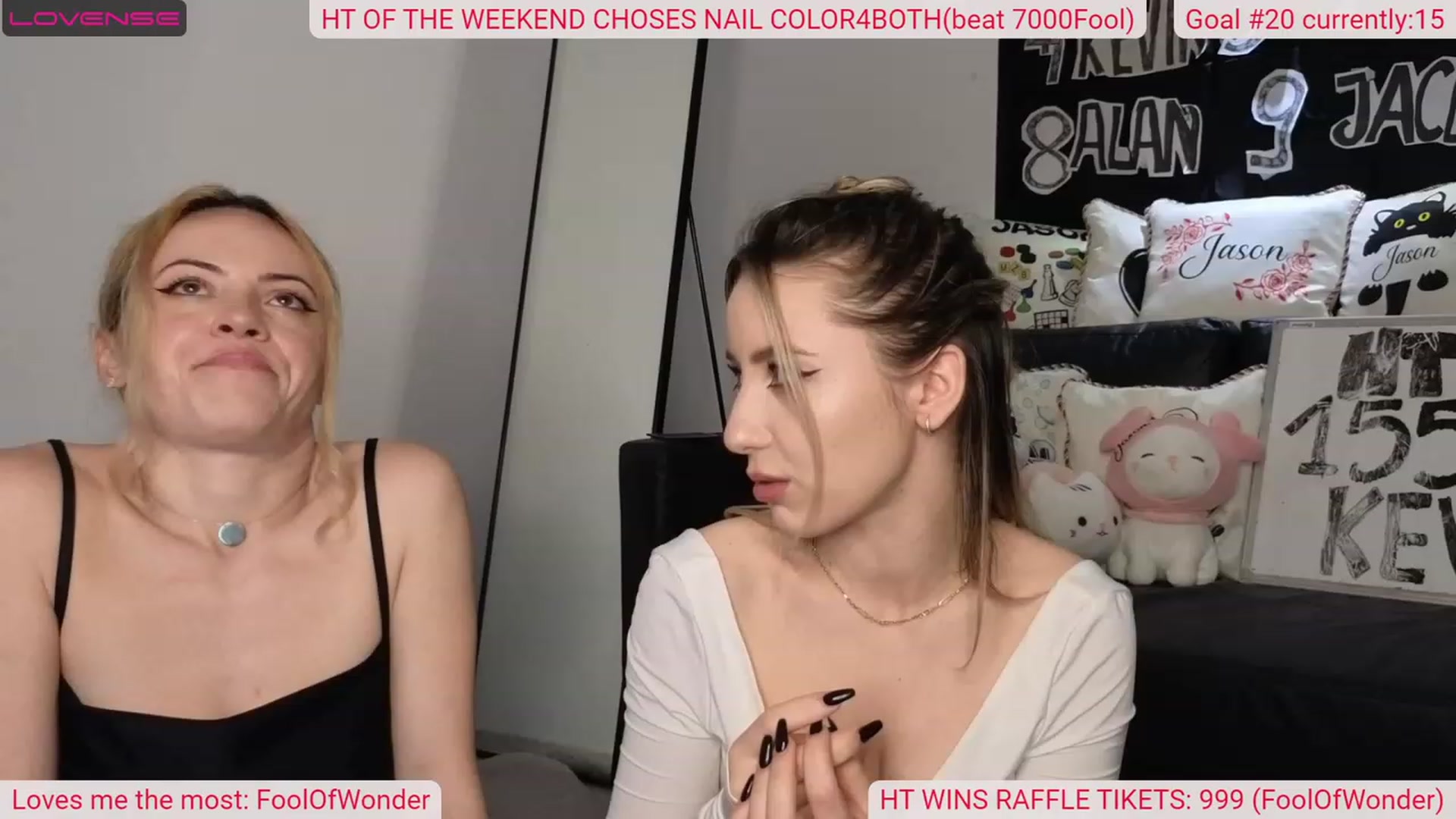 Gallery image thumbnail from DinasLibrary's myfreecams stream on, 05/28/2023, 04:39 image 9 of 20