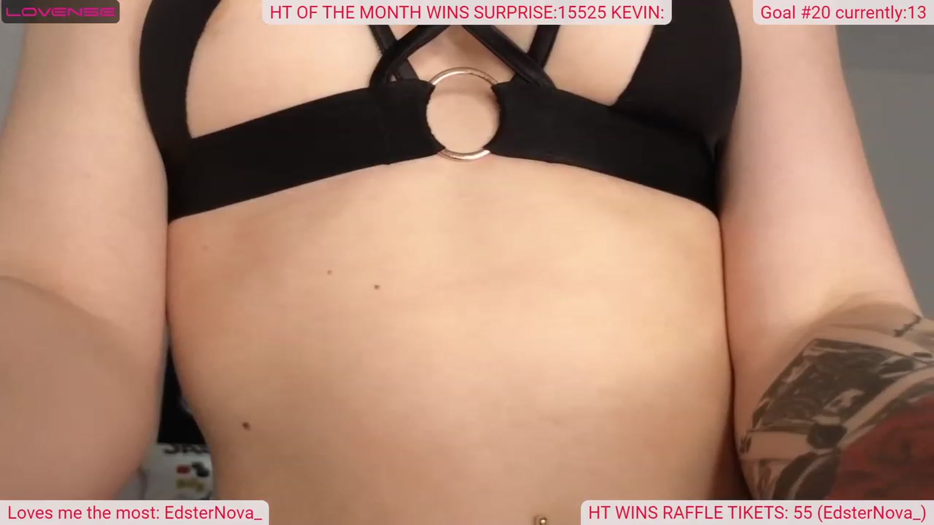 Gallery image thumbnail from DinasLibrary's myfreecams stream on, 06/01/2023, 03:44 image 4 of 20