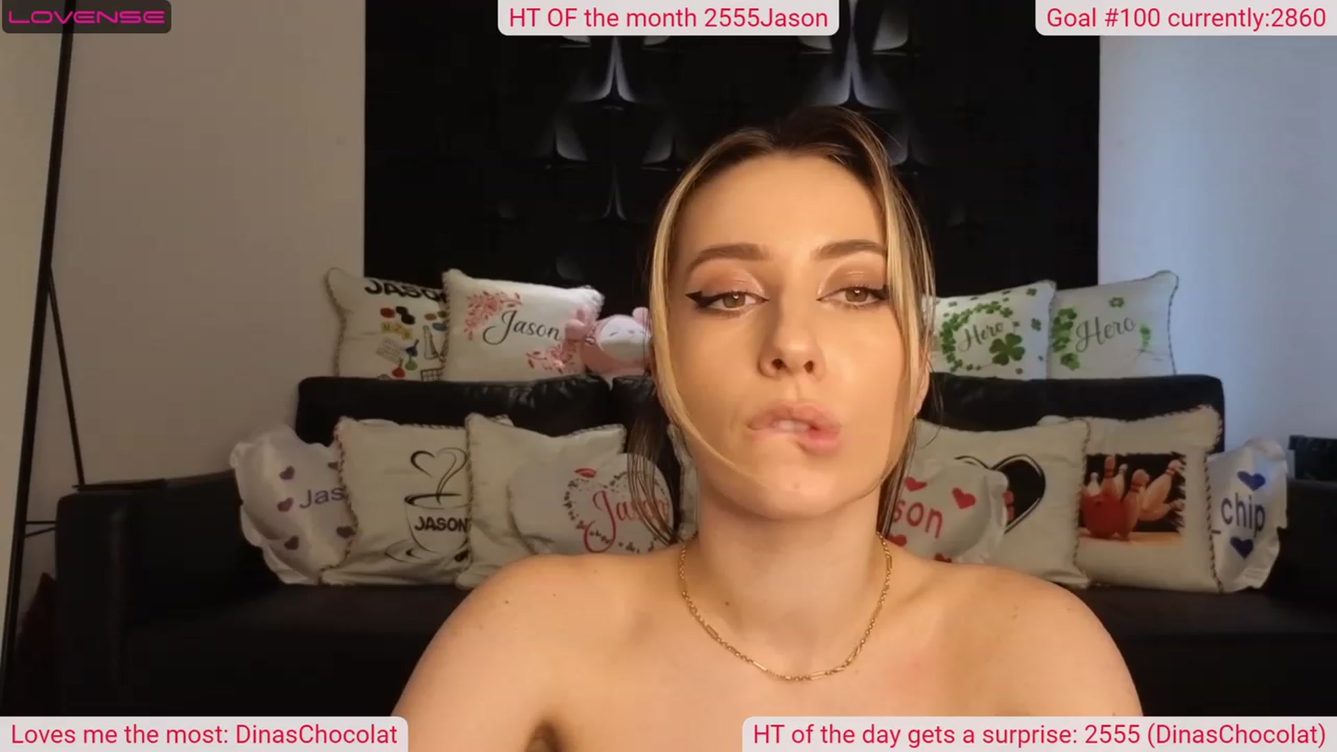 Gallery image thumbnail from DinasLibrary's myfreecams stream on, 06/16/2023, 07:05 image 2 of 20