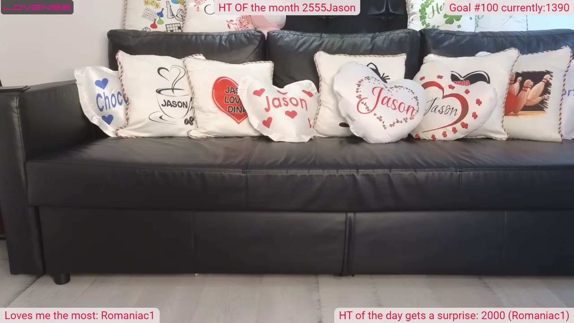 Gallery image thumbnail from DinasLibrary's myfreecams stream on, 06/17/2023, 08:02 image 14 of 20