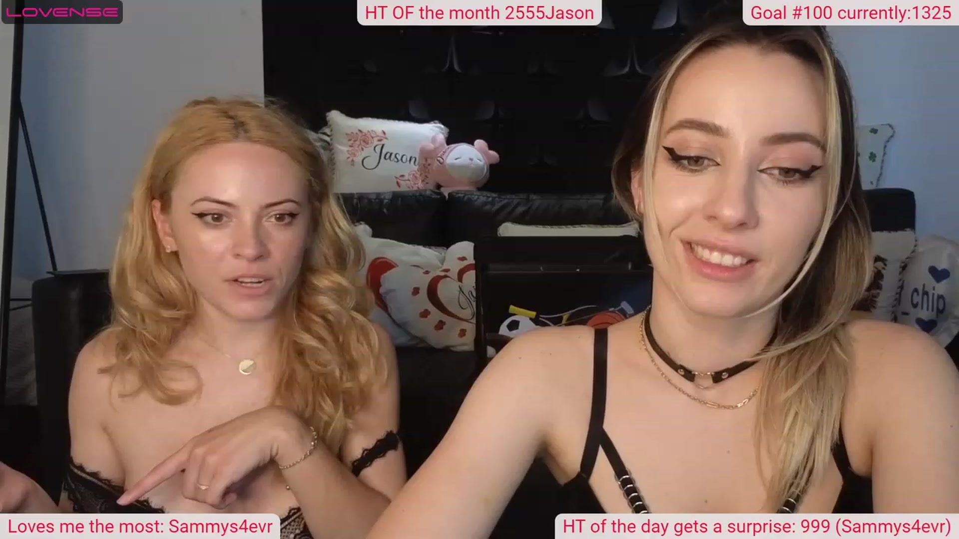 Gallery image thumbnail from DinasLibrary's myfreecams stream on, 06/18/2023, 05:30 image 1 of 20