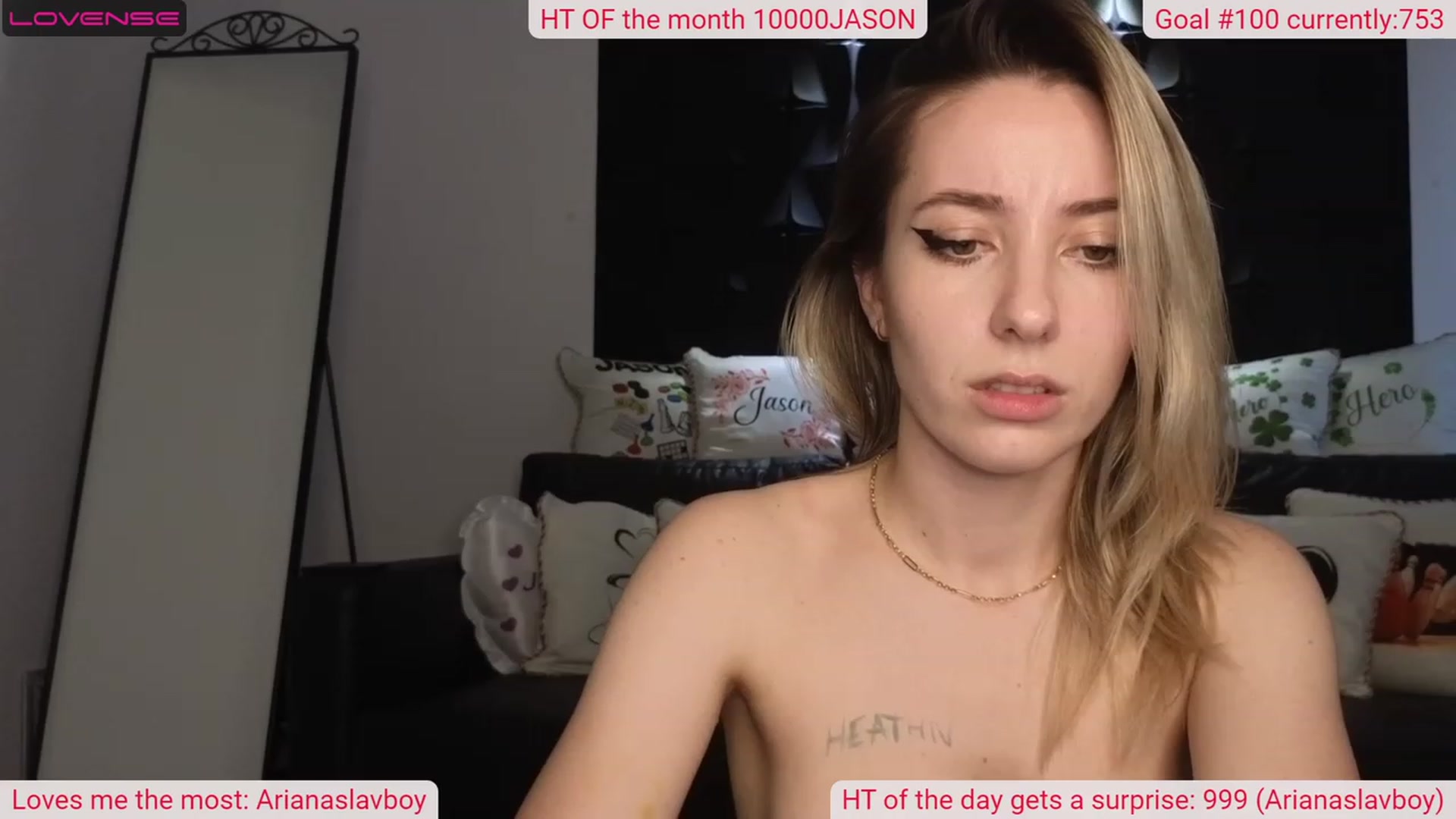 Gallery image thumbnail from DinasLibrary's myfreecams stream on, 06/19/2023, 05:33 image 10 of 20