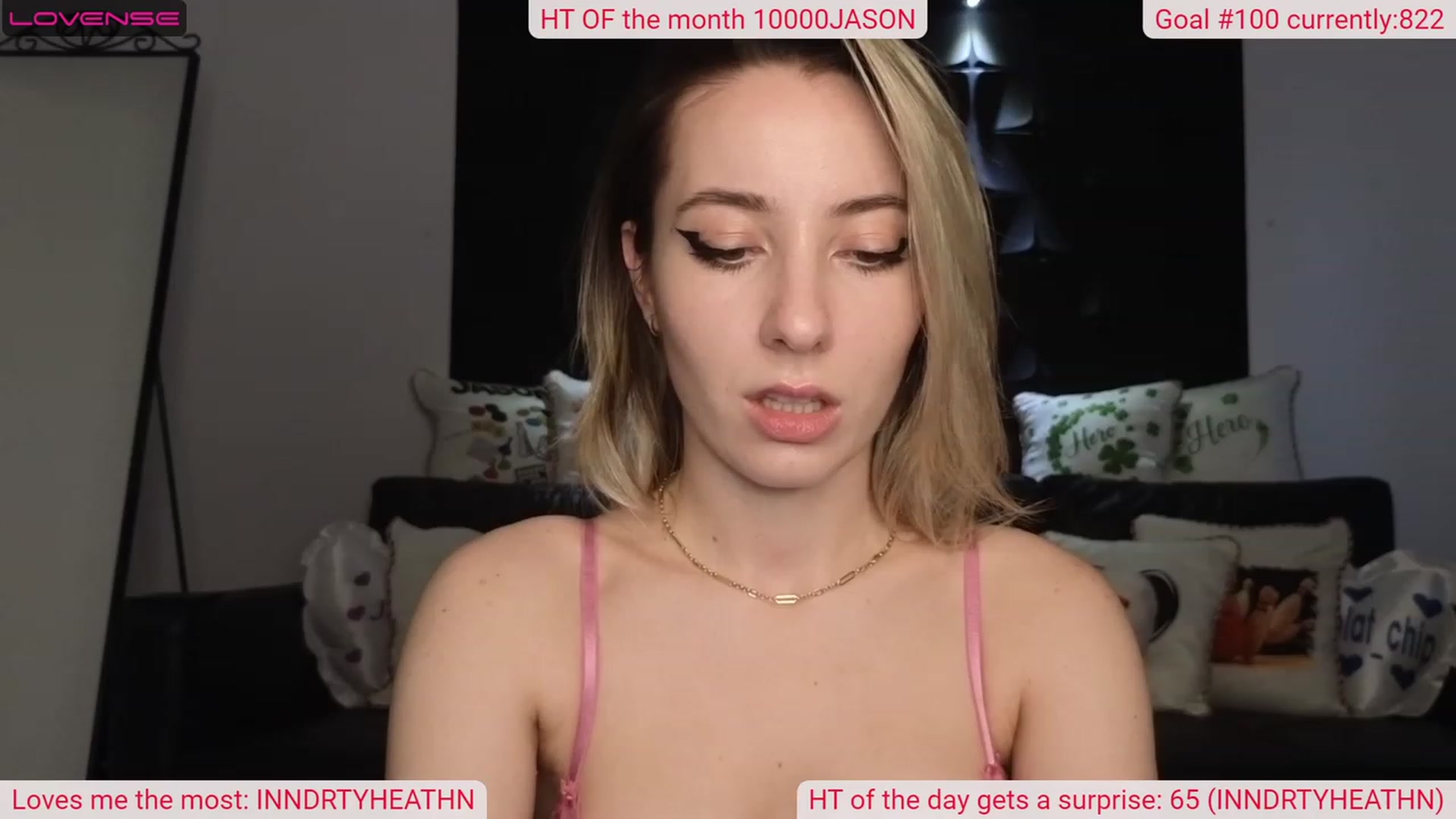 Gallery image thumbnail from DinasLibrary's myfreecams stream on, 06/19/2023, 05:33 image 3 of 20