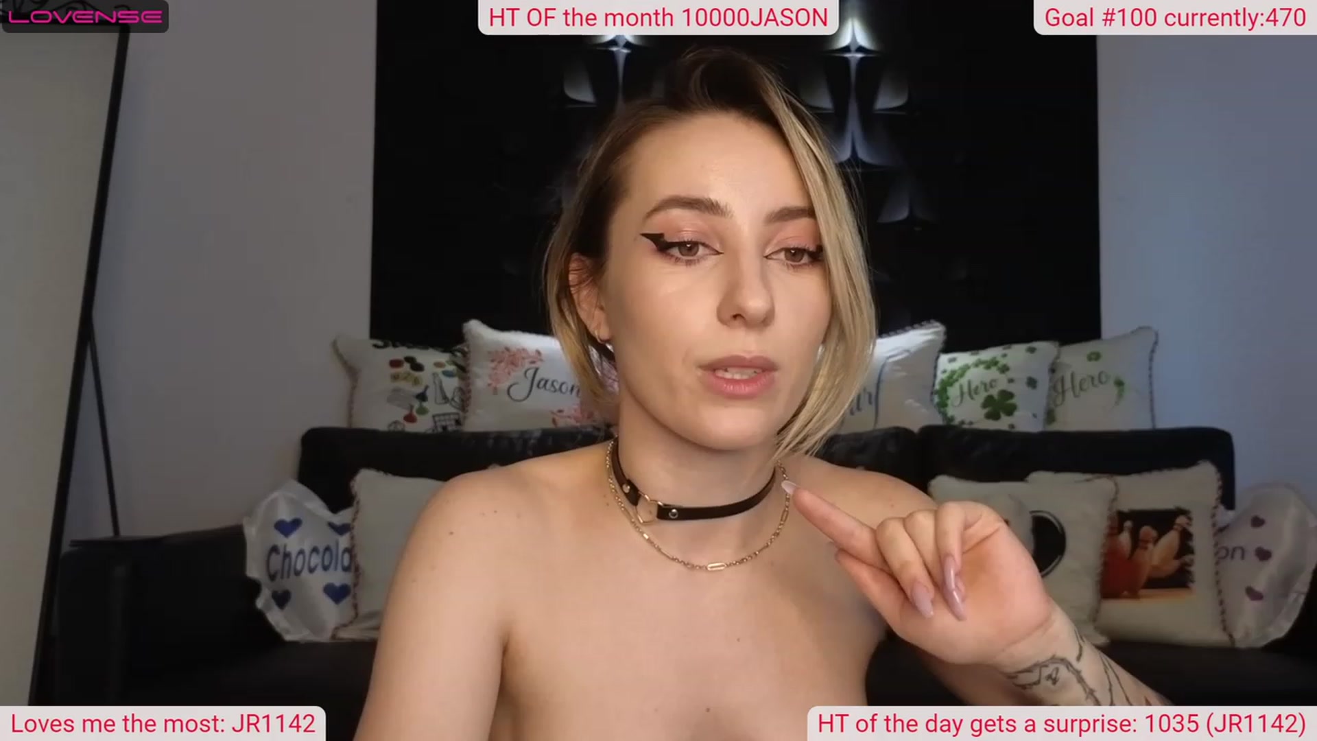 Gallery image thumbnail from DinasLibrary's myfreecams stream on, 06/25/2023, 04:06 image 15 of 20