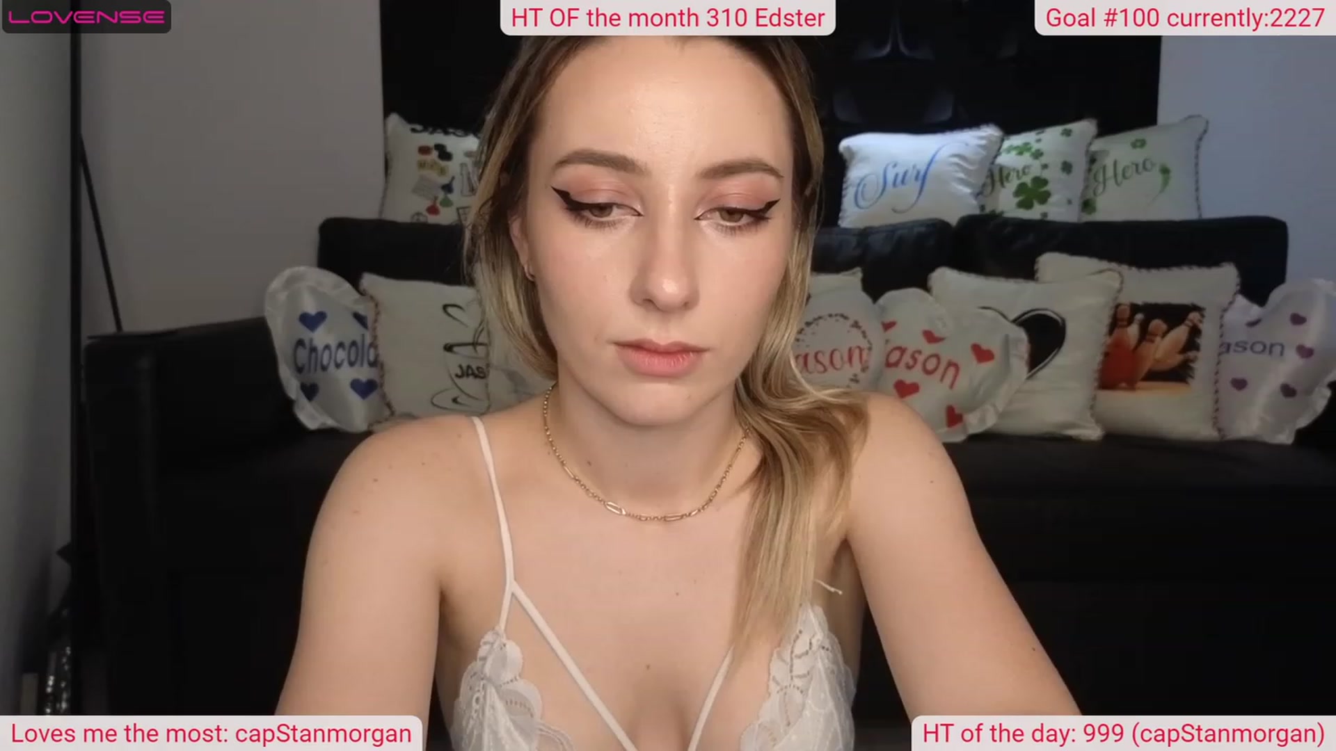 Gallery image thumbnail from DinasLibrary's myfreecams stream on, 07/08/2023, 06:08 image 1 of 20