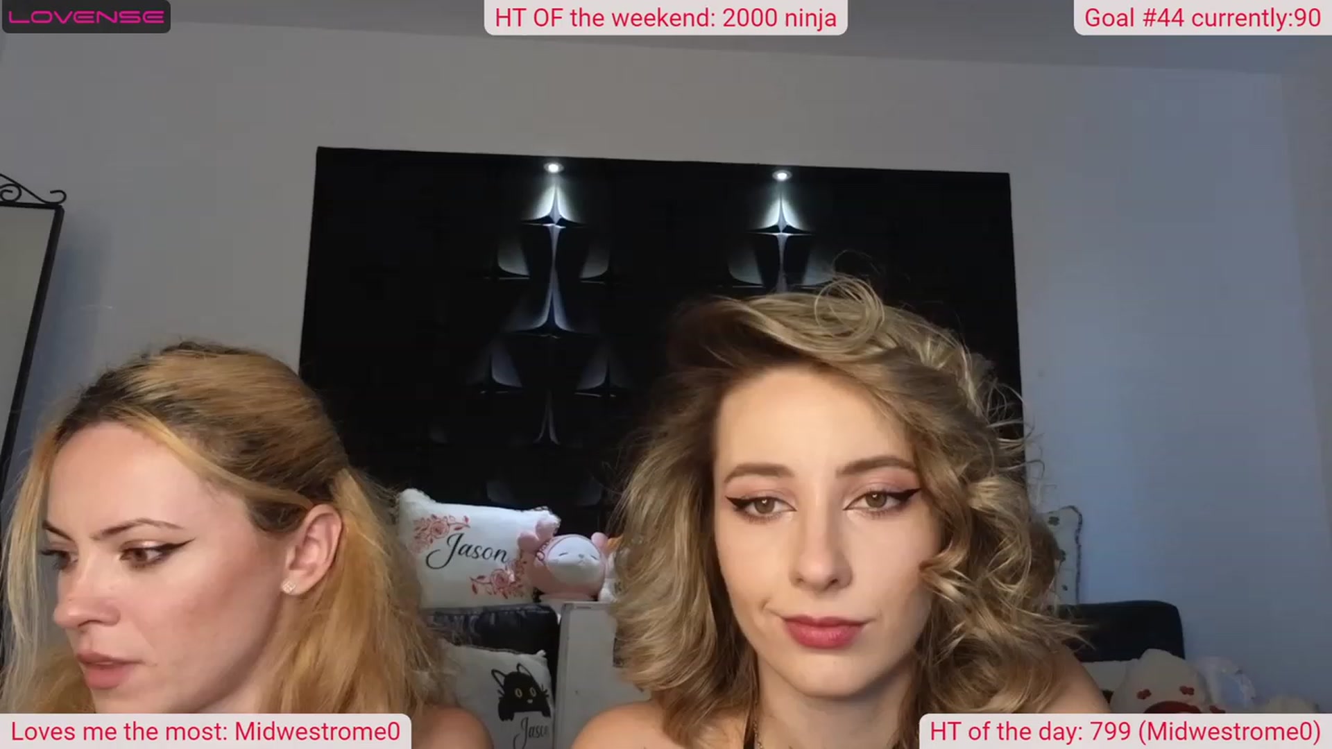 Gallery image thumbnail from DinasLibrary's myfreecams stream on, 08/05/2023, 04:17 image 14 of 20