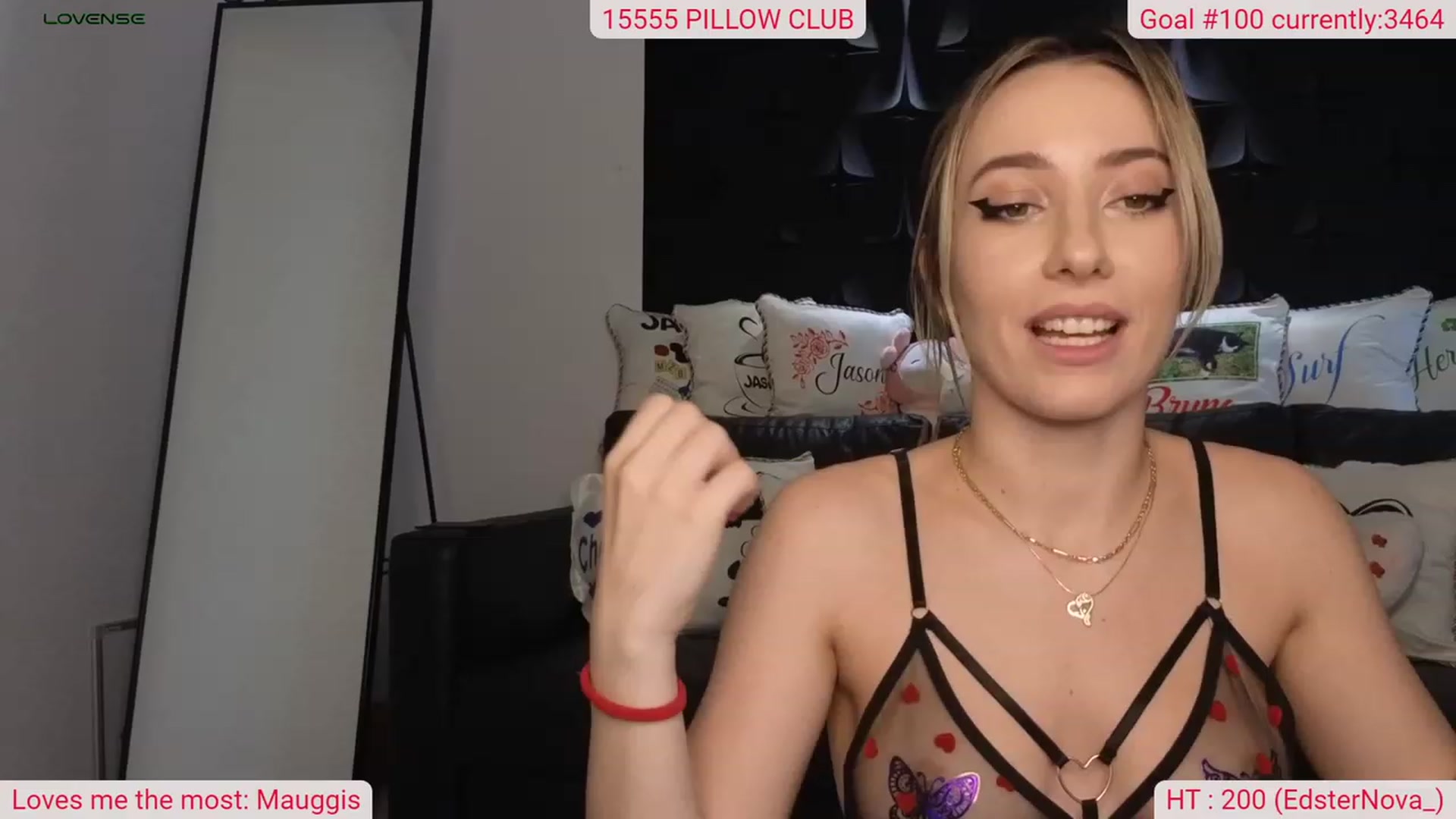 Gallery image thumbnail from DinasLibrary's myfreecams stream on, 09/08/2023, 05:16 image 18 of 20