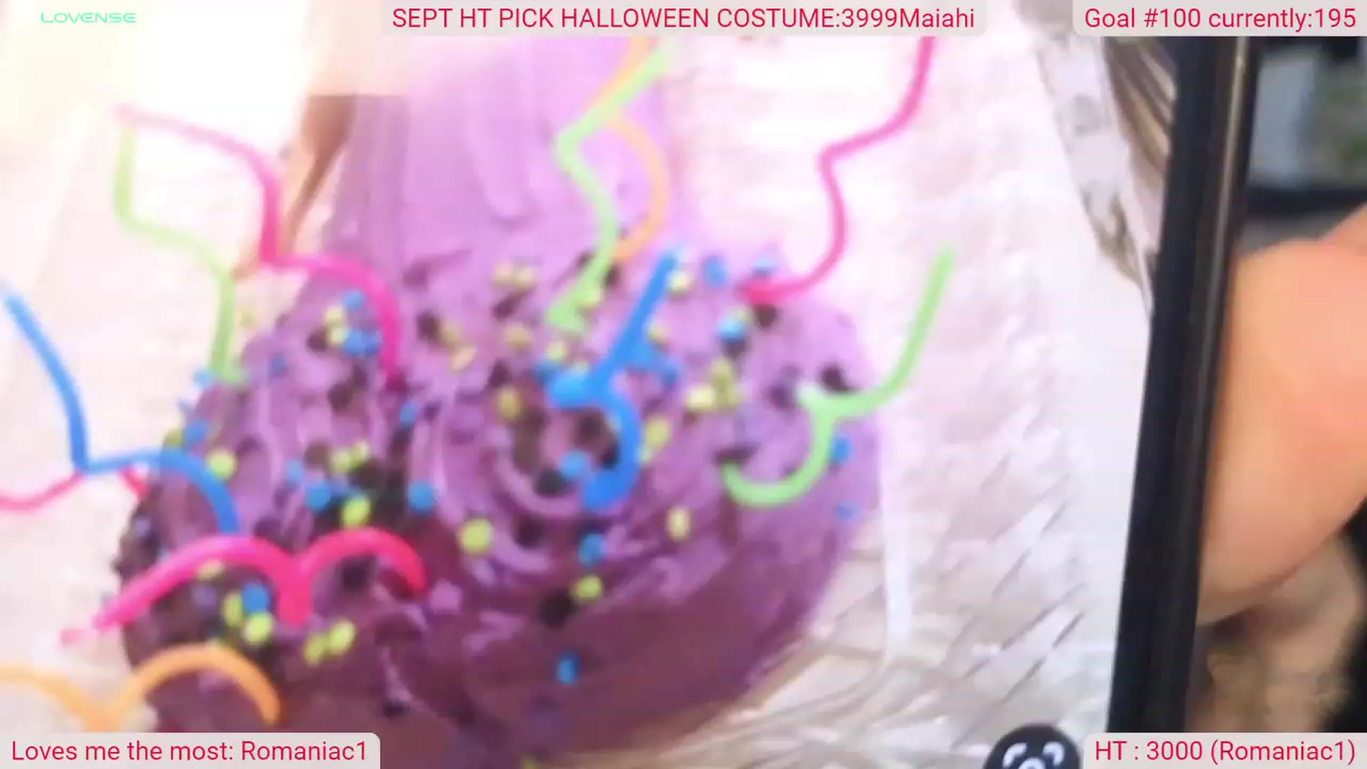 Gallery image thumbnail from DinasLibrary's myfreecams stream on, 09/15/2023, 08:44 image 18 of 20