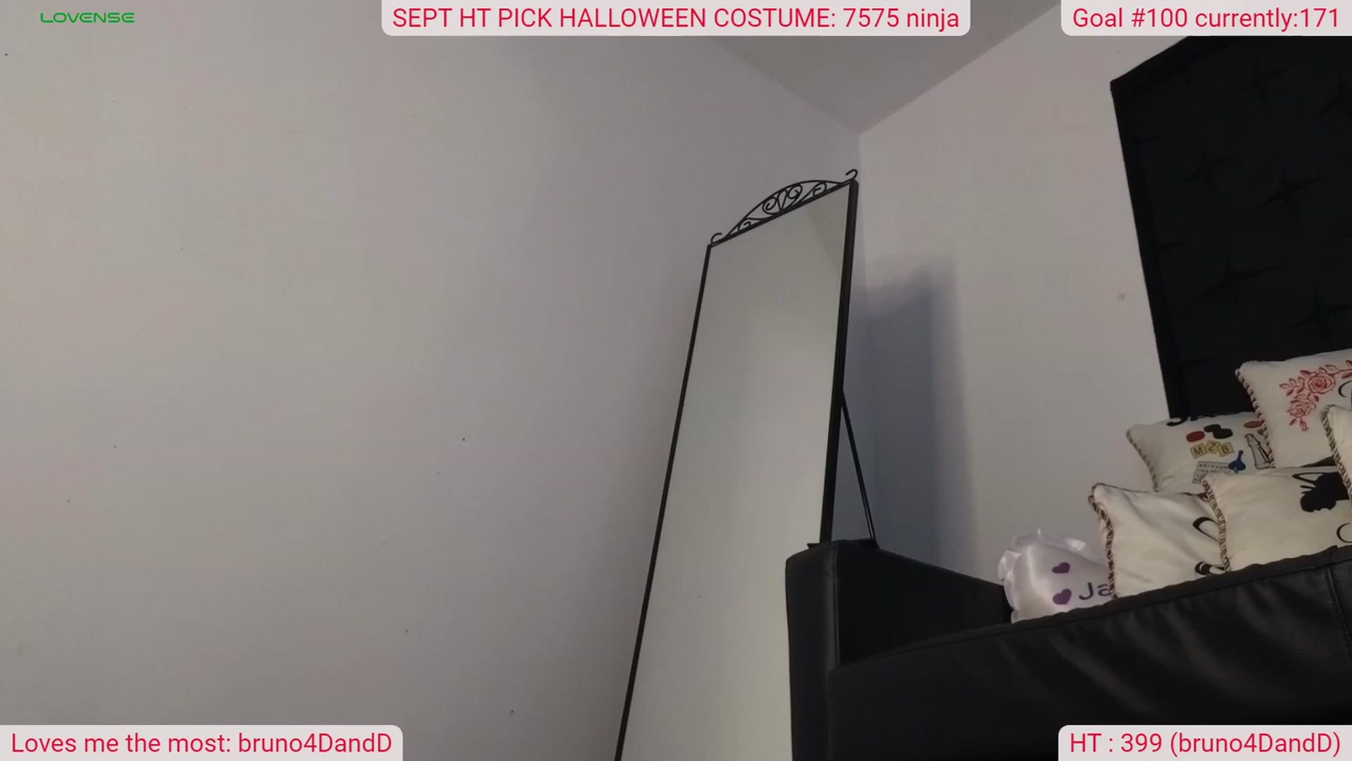 Gallery image thumbnail from DinasLibrary's myfreecams stream on, 09/25/2023, 07:50 image 11 of 20