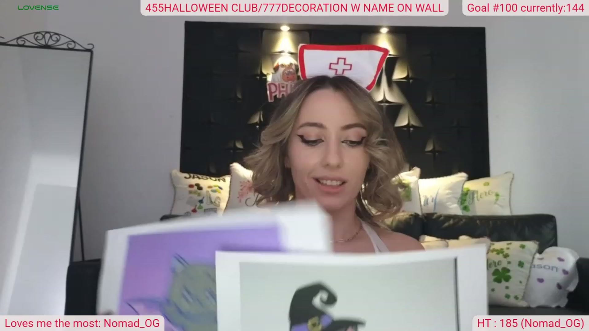 Gallery image thumbnail from DinasLibrary's myfreecams stream on, 10/06/2023, 06:28 image 9 of 20