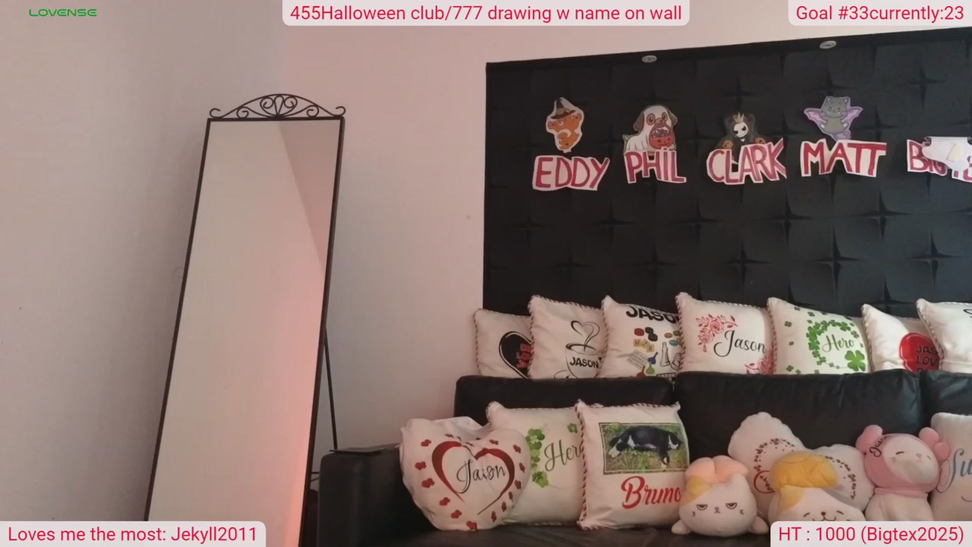 Gallery image thumbnail from DinasLibrary's myfreecams stream on, 10/20/2023, 07:23 image 1 of 20