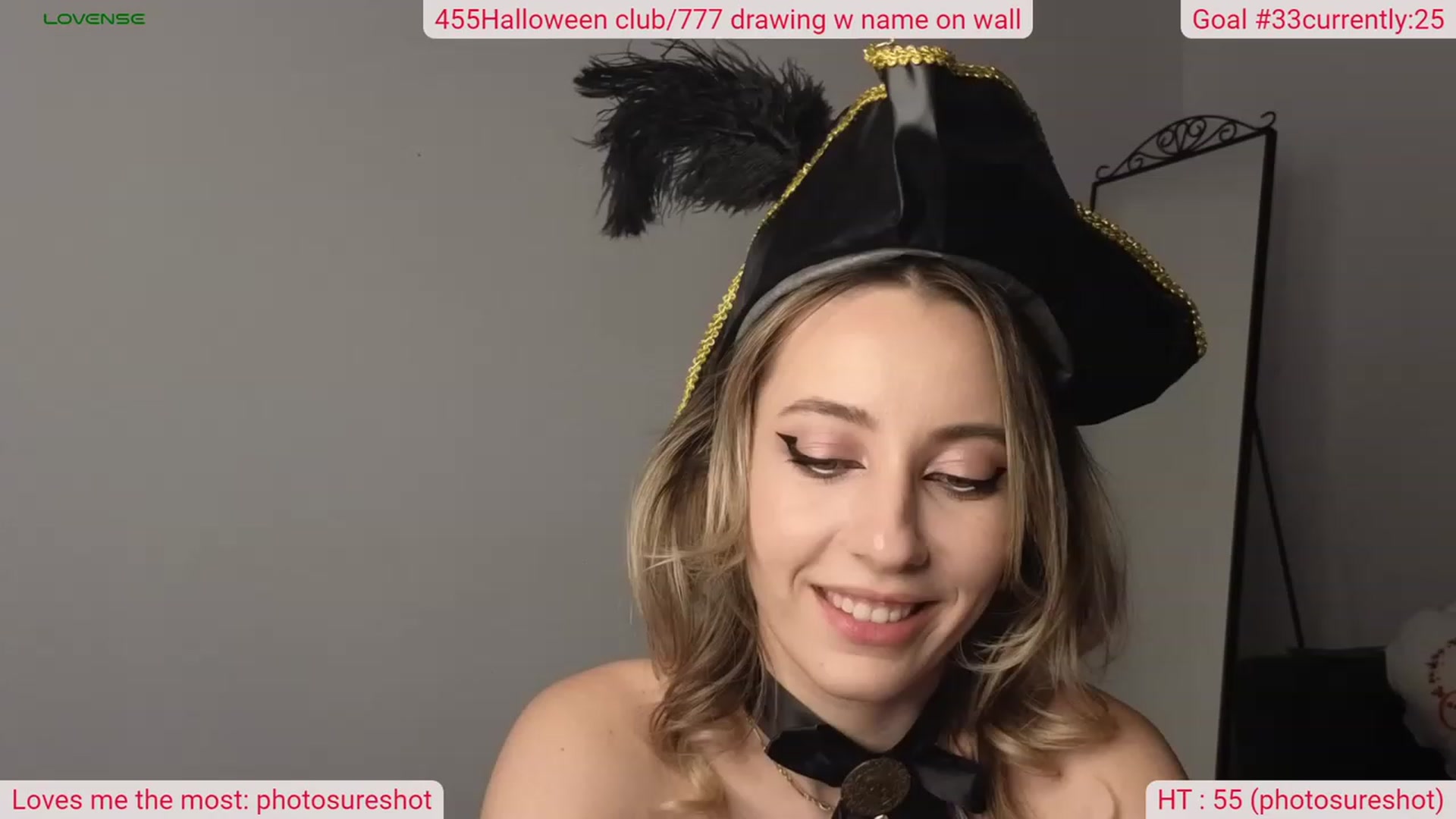 Gallery image thumbnail from DinasLibrary's myfreecams stream on, 10/22/2023, 04:05 image 9 of 20