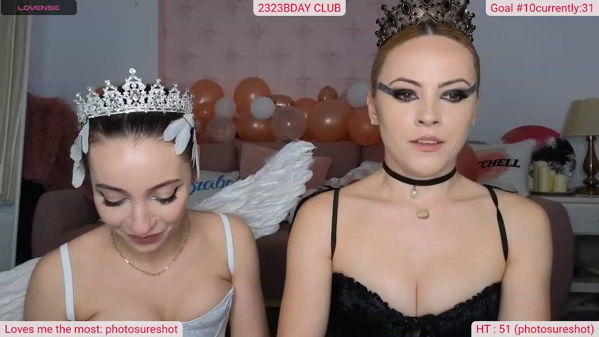 Gallery image thumbnail from DinasLibrary's myfreecams stream on, 11/01/2023, 05:23 image 19 of 20