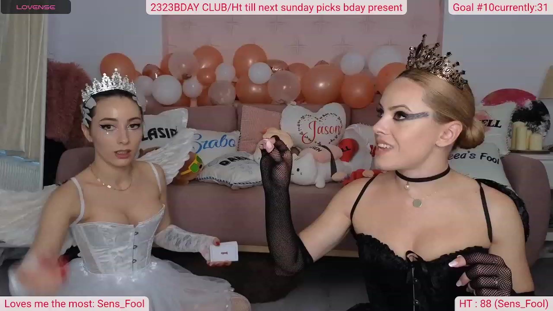 Gallery image thumbnail from DinasLibrary's myfreecams stream on, 11/01/2023, 05:58 image 5 of 20