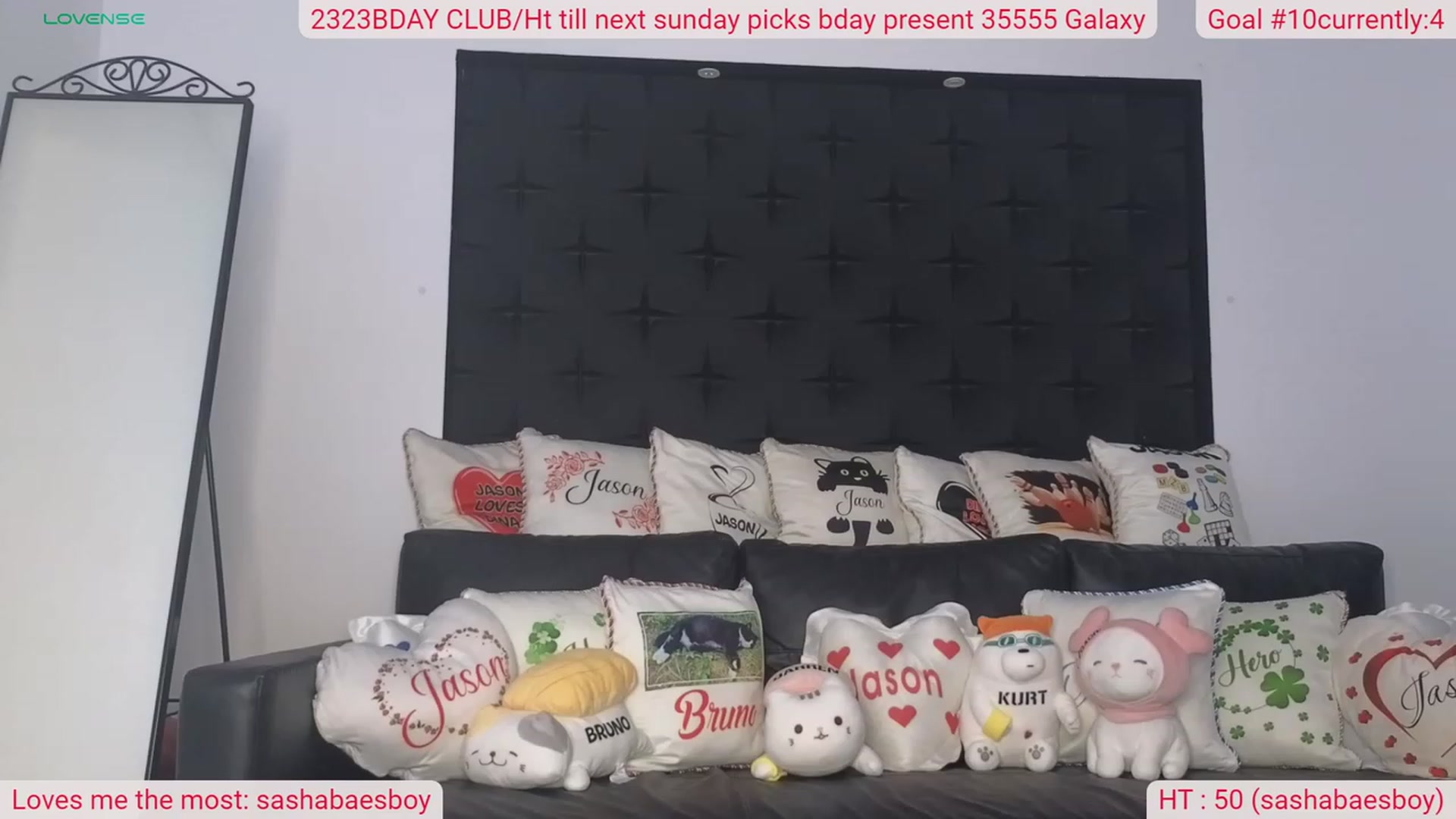 Gallery image thumbnail from DinasLibrary's myfreecams stream on, 11/05/2023, 06:08 image 1 of 20