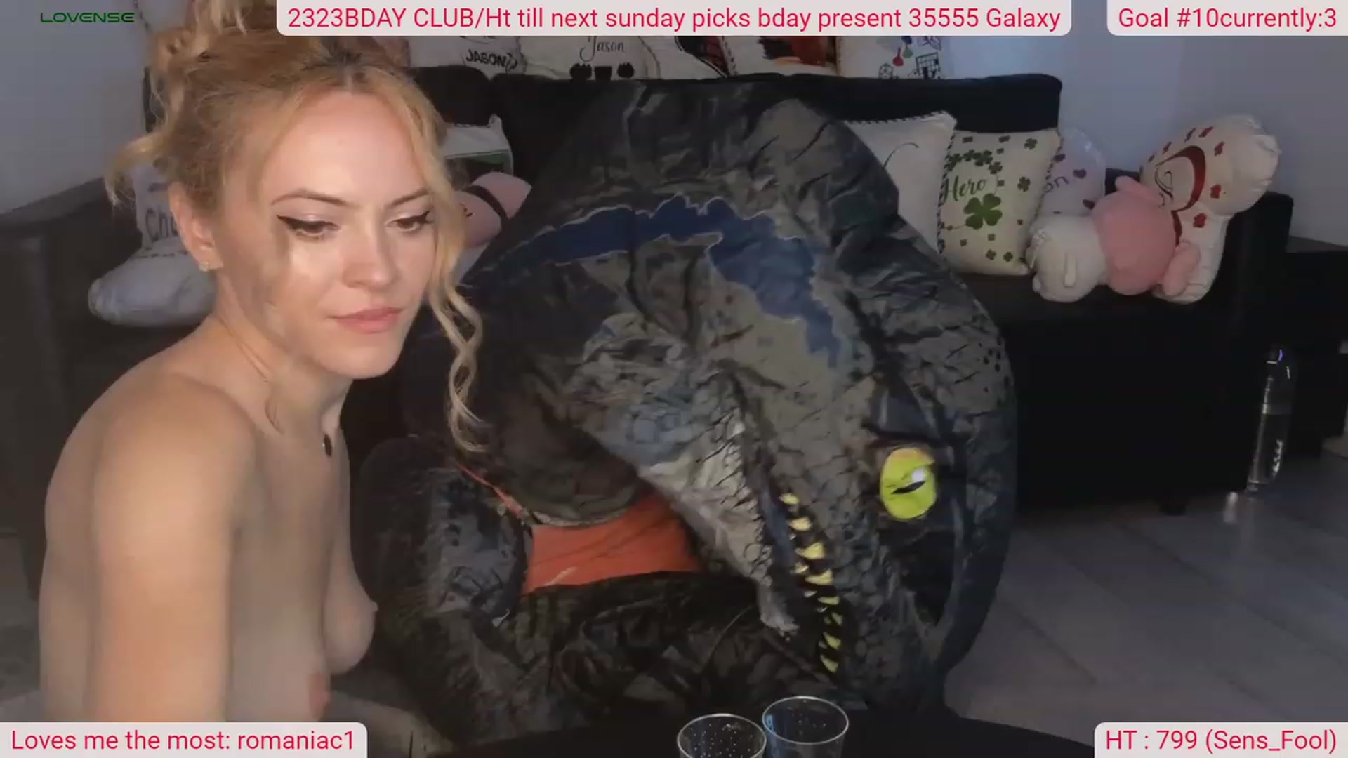 Gallery image thumbnail from DinasLibrary's myfreecams stream on, 11/05/2023, 09:07 image 7 of 20