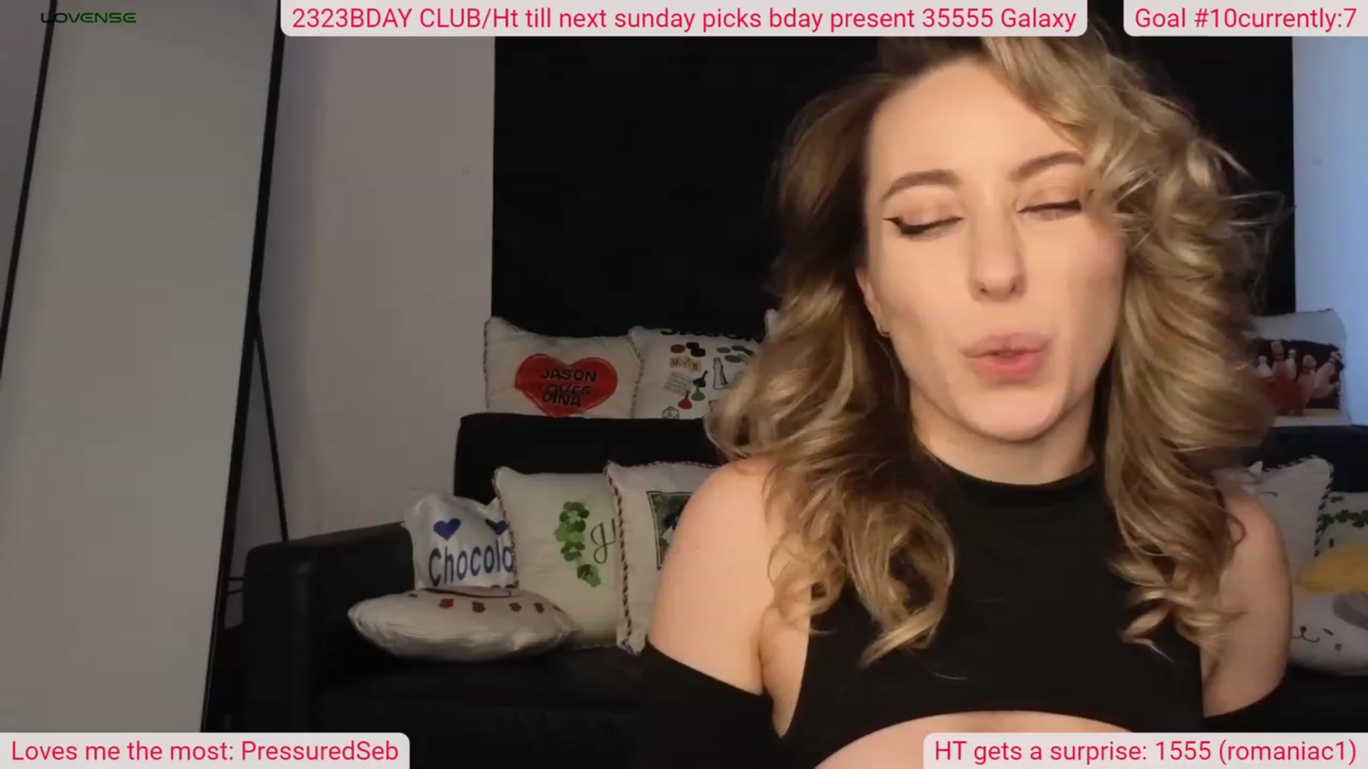 Gallery image thumbnail from DinasLibrary's myfreecams stream on, 11/09/2023, 08:25 image 4 of 20