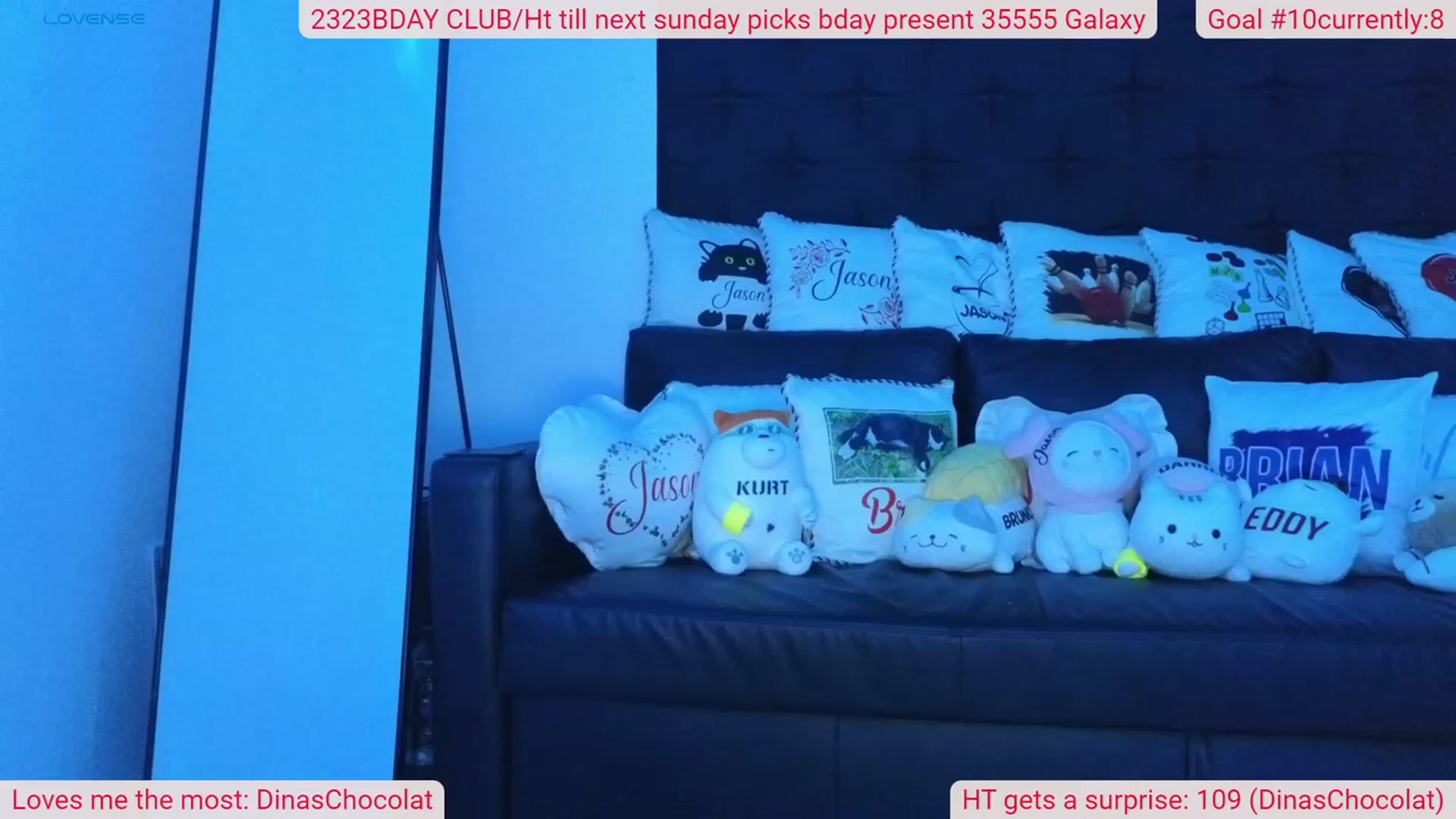 Gallery image thumbnail from DinasLibrary's myfreecams stream on, 11/10/2023, 06:37 image 2 of 20