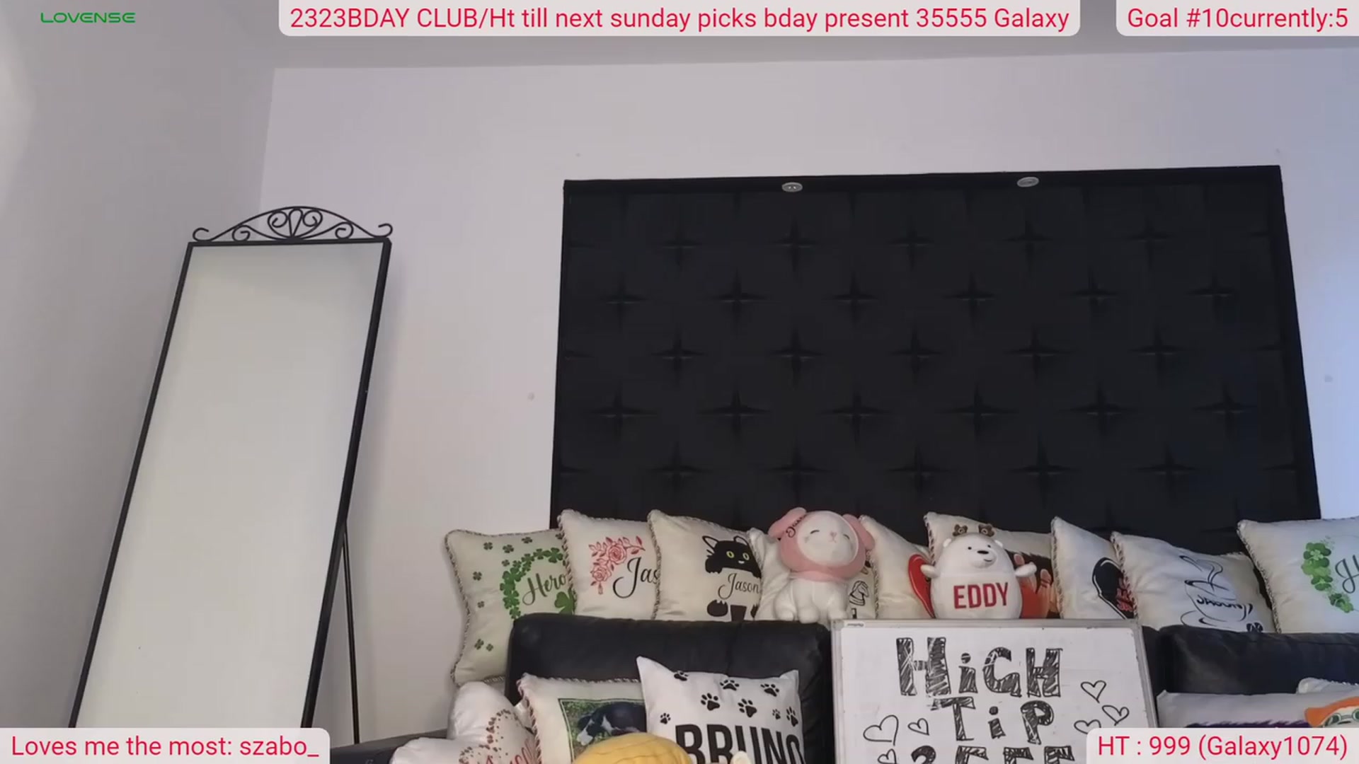 Gallery image thumbnail from DinasLibrary's myfreecams stream on, 11/12/2023, 06:50 image 15 of 20