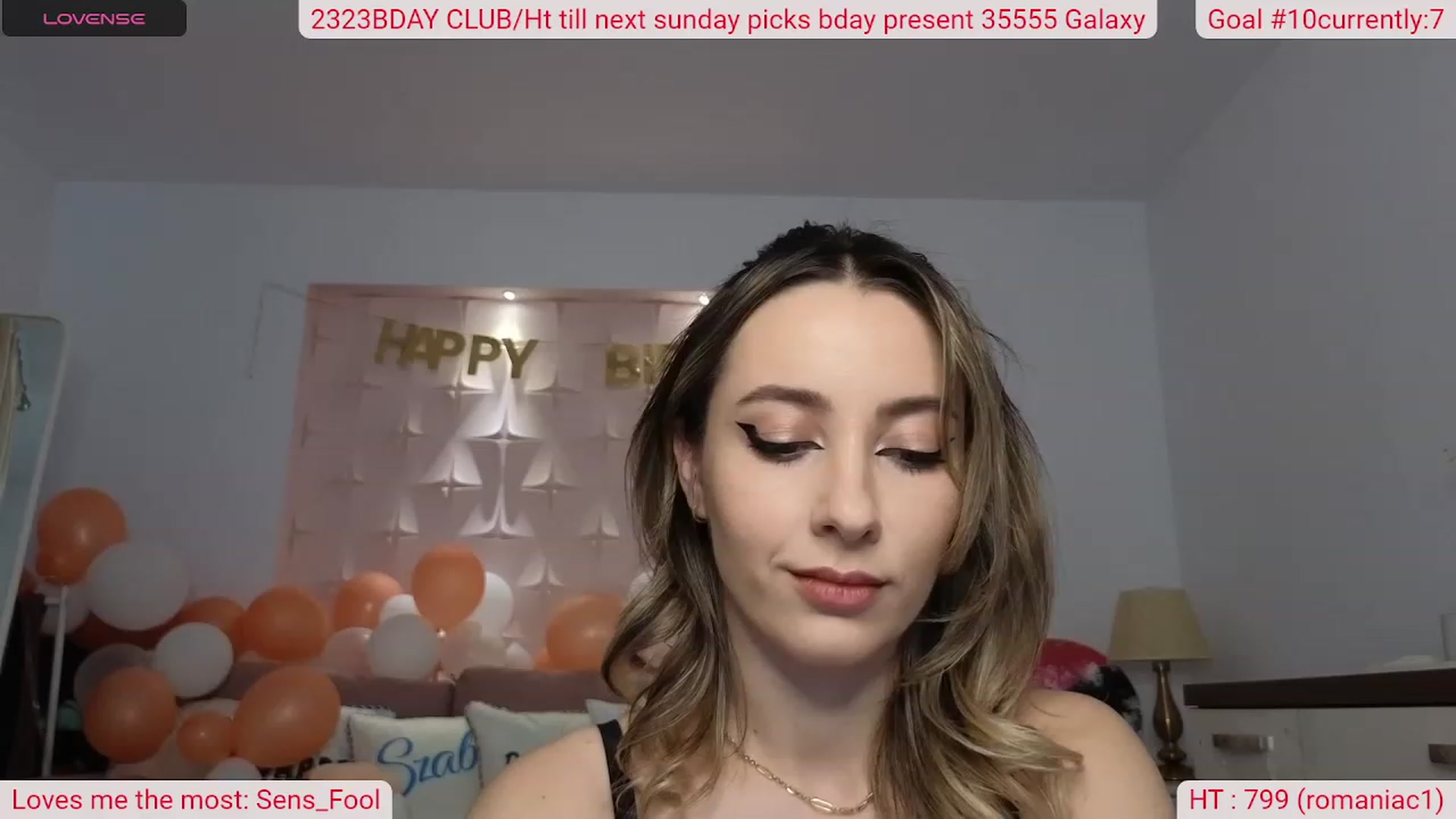 Gallery image thumbnail from DinasLibrary's myfreecams stream on, 11/13/2023, 06:09 image 14 of 20