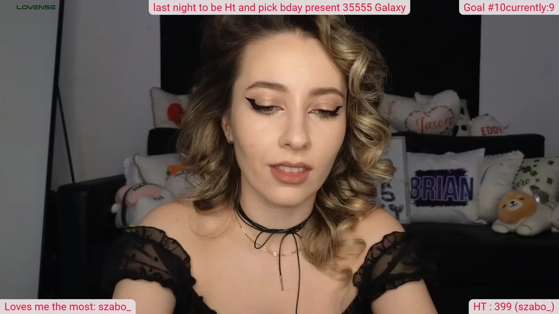 Gallery image thumbnail from DinasLibrary's myfreecams stream on, 11/16/2023, 04:07 image 7 of 20