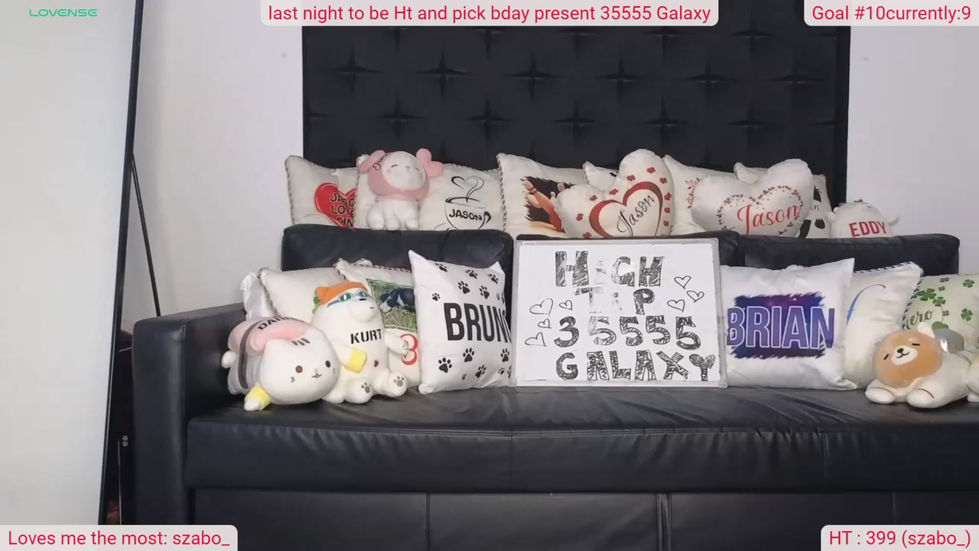 Gallery image thumbnail from DinasLibrary's myfreecams stream on, 11/16/2023, 04:07 image 4 of 20