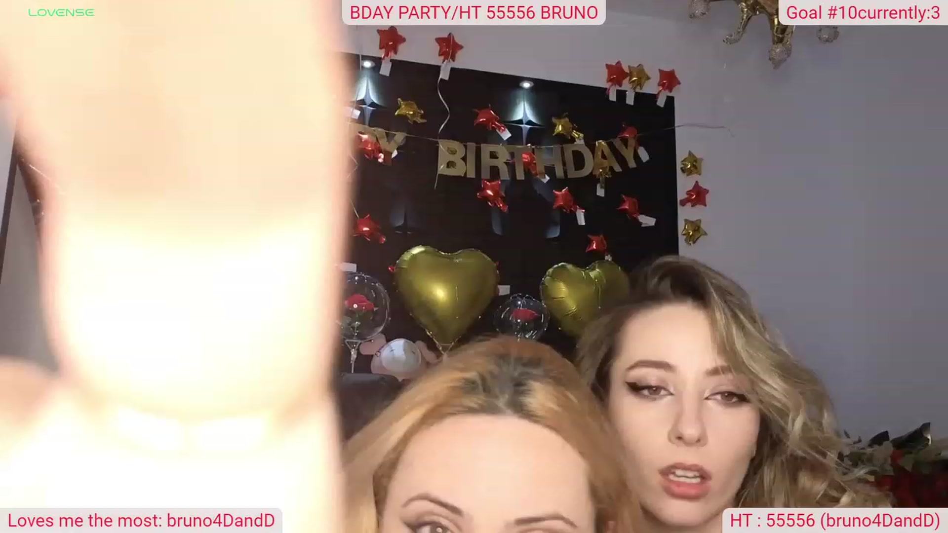 Gallery image thumbnail from DinasLibrary's myfreecams stream on, 11/20/2023, 01:38 image 17 of 20
