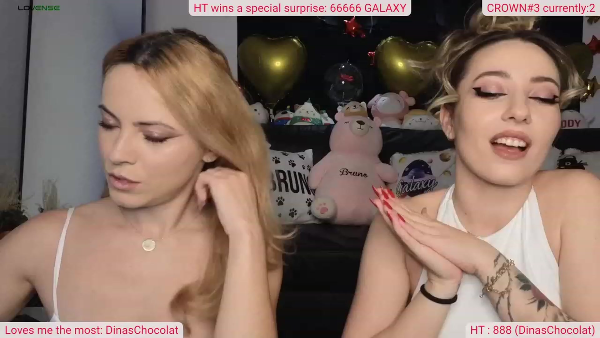 Gallery image thumbnail from DinasLibrary's myfreecams stream on, 11/25/2023, 04:53 image 8 of 20