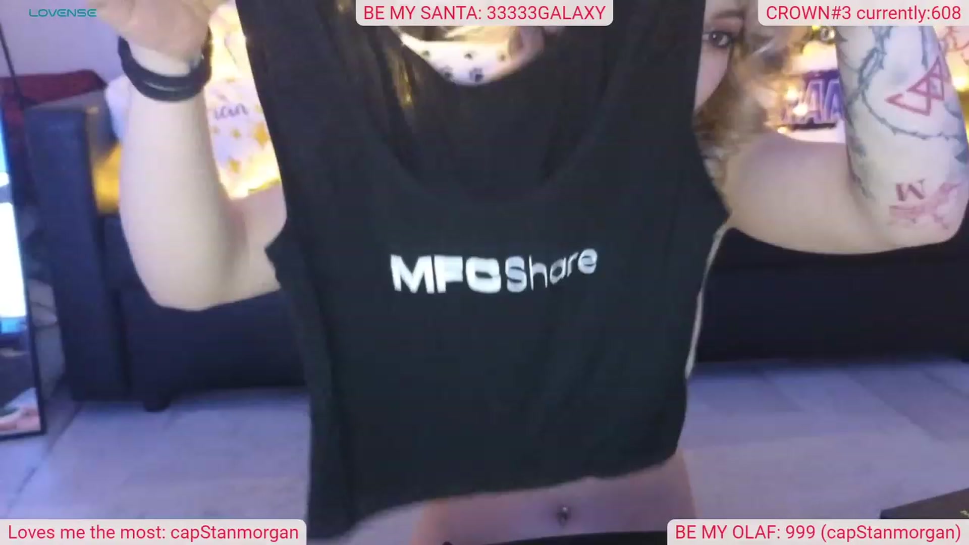Gallery image thumbnail from DinasLibrary's myfreecams stream on, 12/16/2023, 06:01 image 20 of 20