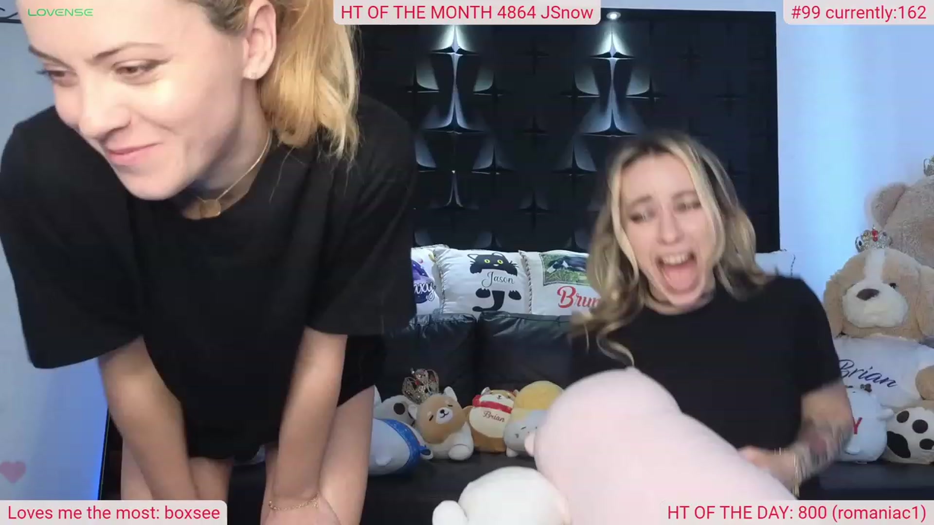 Gallery image thumbnail from DinasLibrary's myfreecams stream on, 01/14/2024, 10:10 image 3 of 20